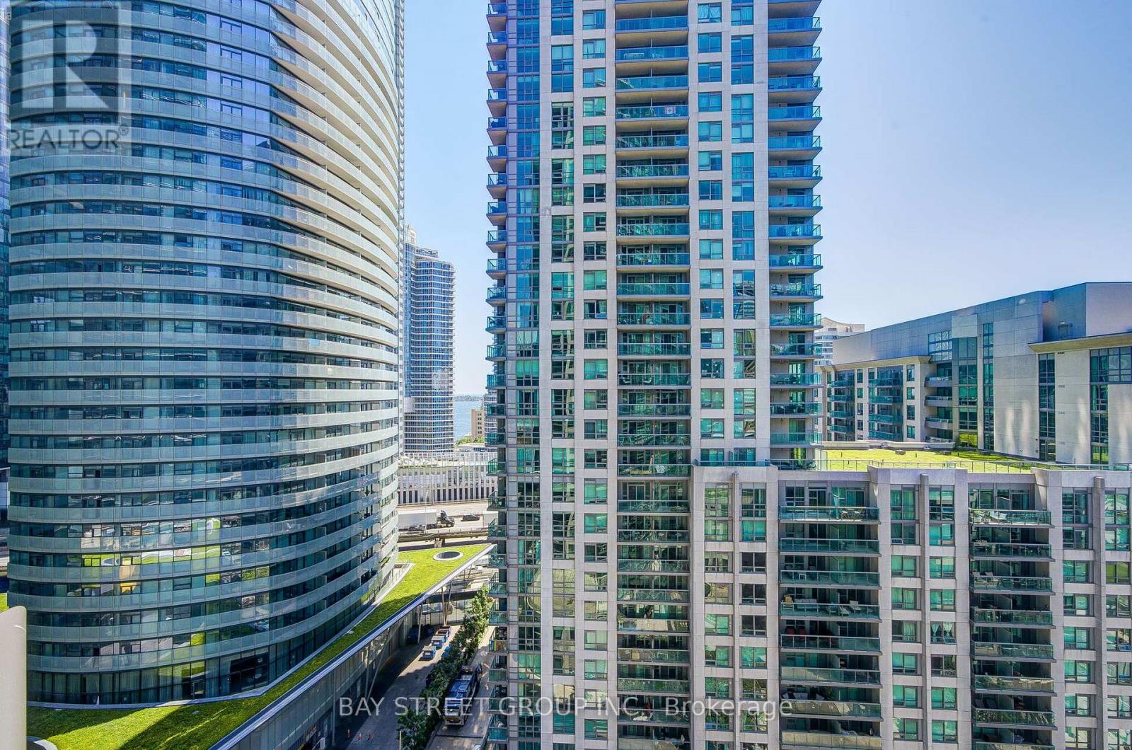 1811 - 30 Grand Trunk Crescent, Toronto, Ontario  M5J 3A4 - Photo 35 - C13564616