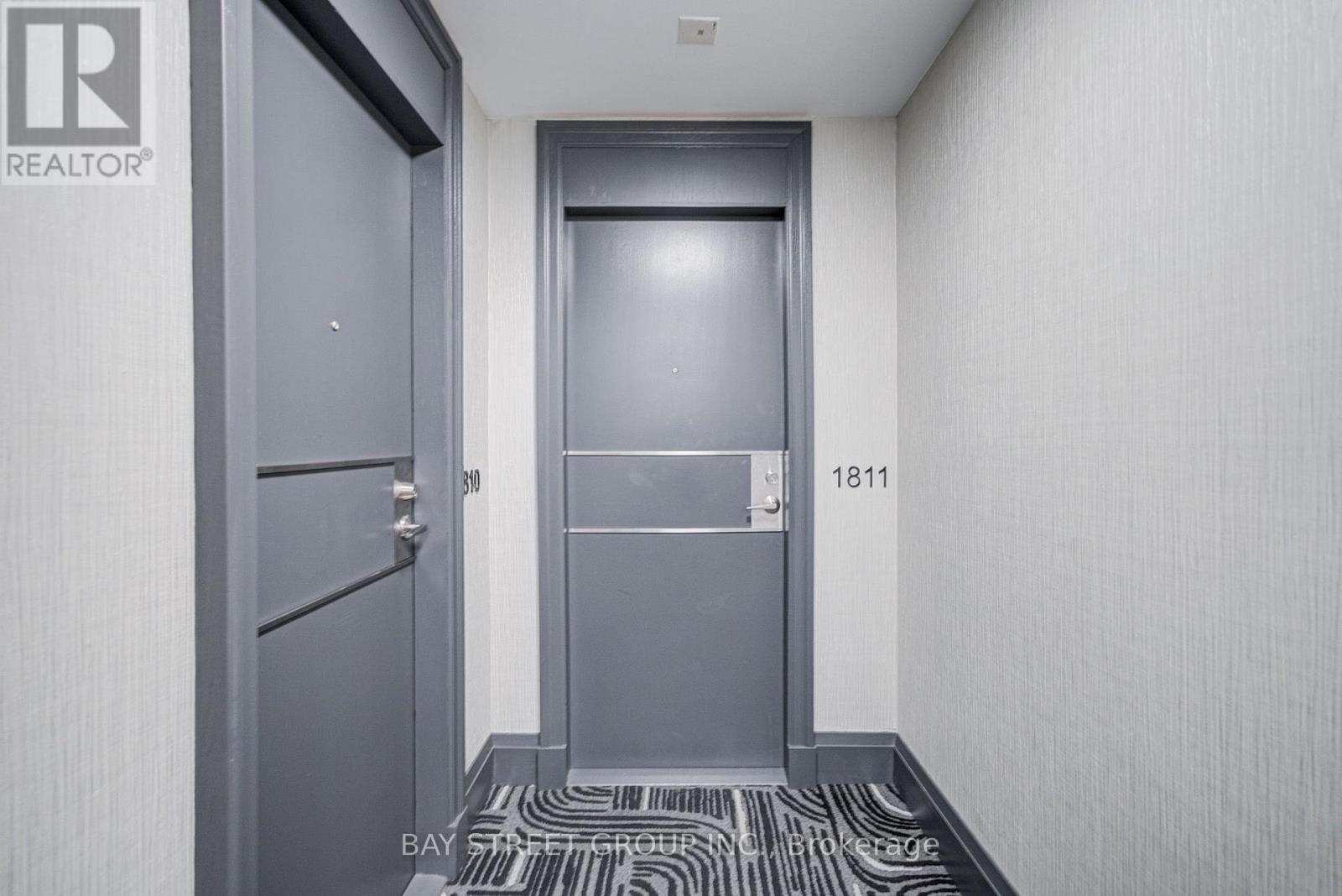 1811 - 30 Grand Trunk Crescent, Toronto, Ontario  M5J 3A4 - Photo 4 - C13564616