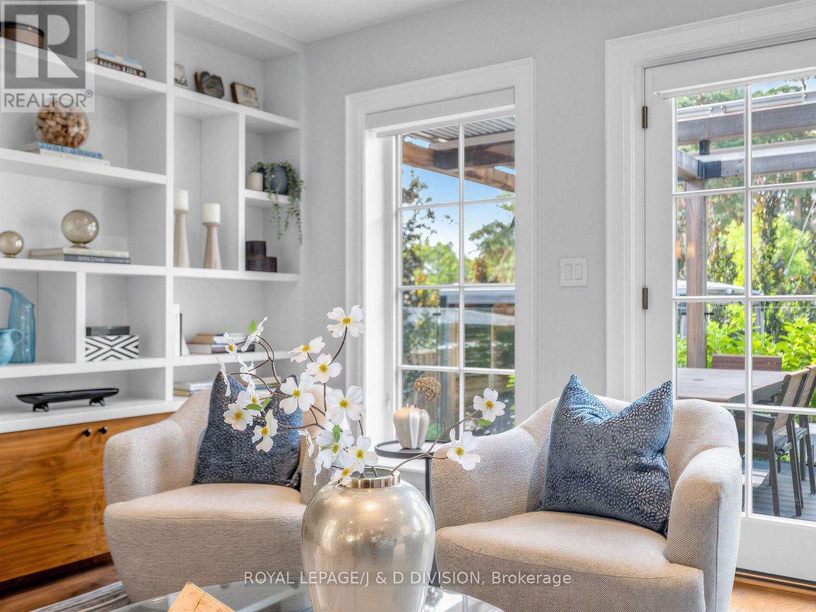 146 Glenvale Boulevard, Toronto, Ontario  M4G 2W3 - Photo 15 - C13564626