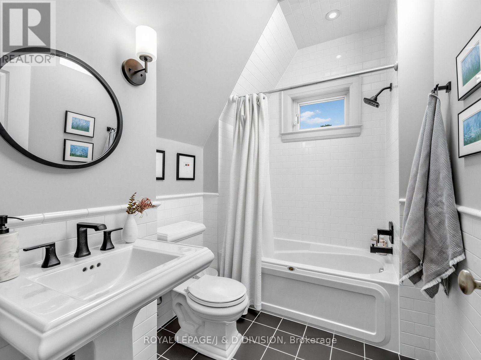 146 Glenvale Boulevard, Toronto, Ontario  M4G 2W3 - Photo 26 - C13564626
