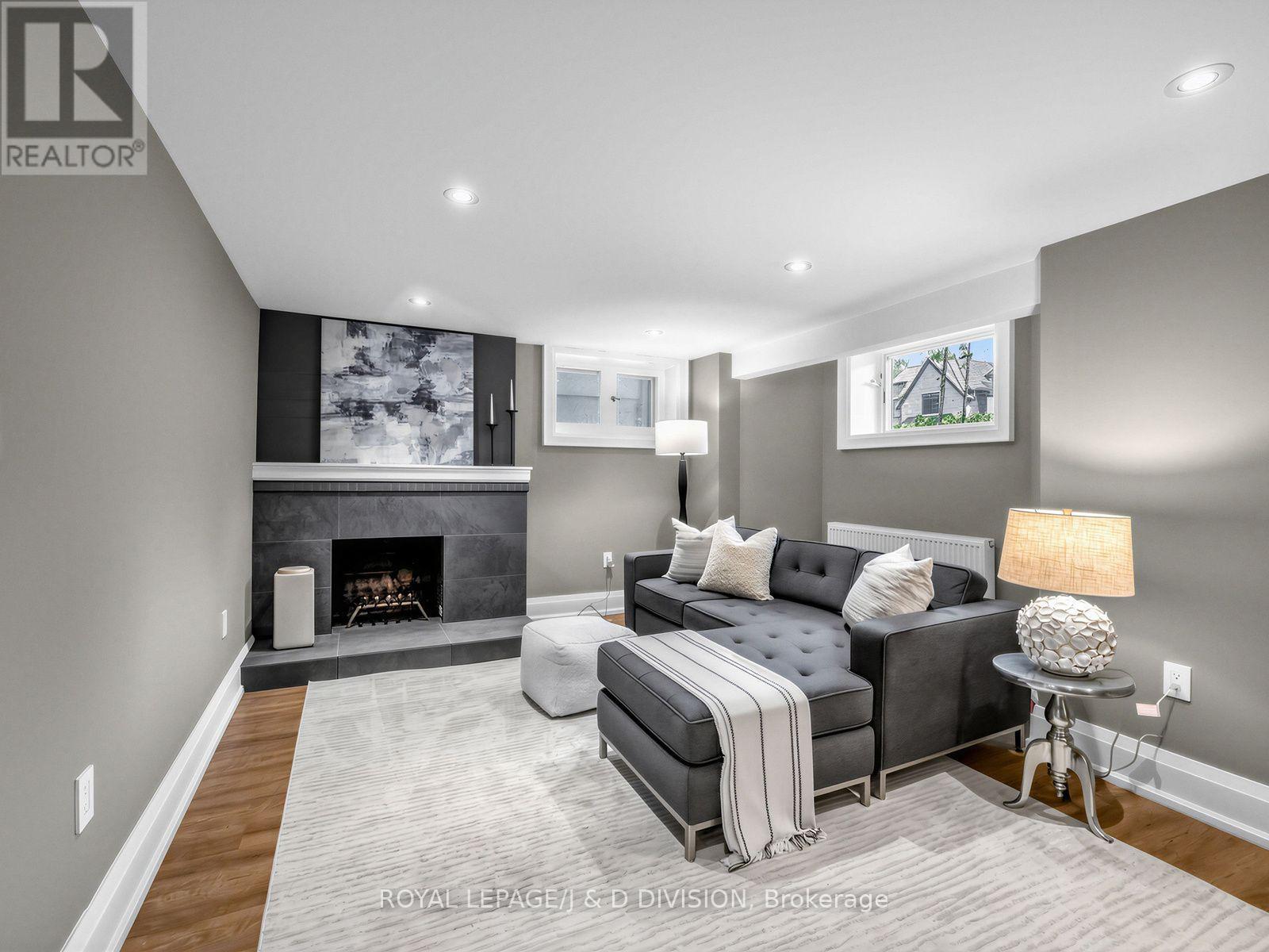 146 Glenvale Boulevard, Toronto, Ontario  M4G 2W3 - Photo 29 - C13564626
