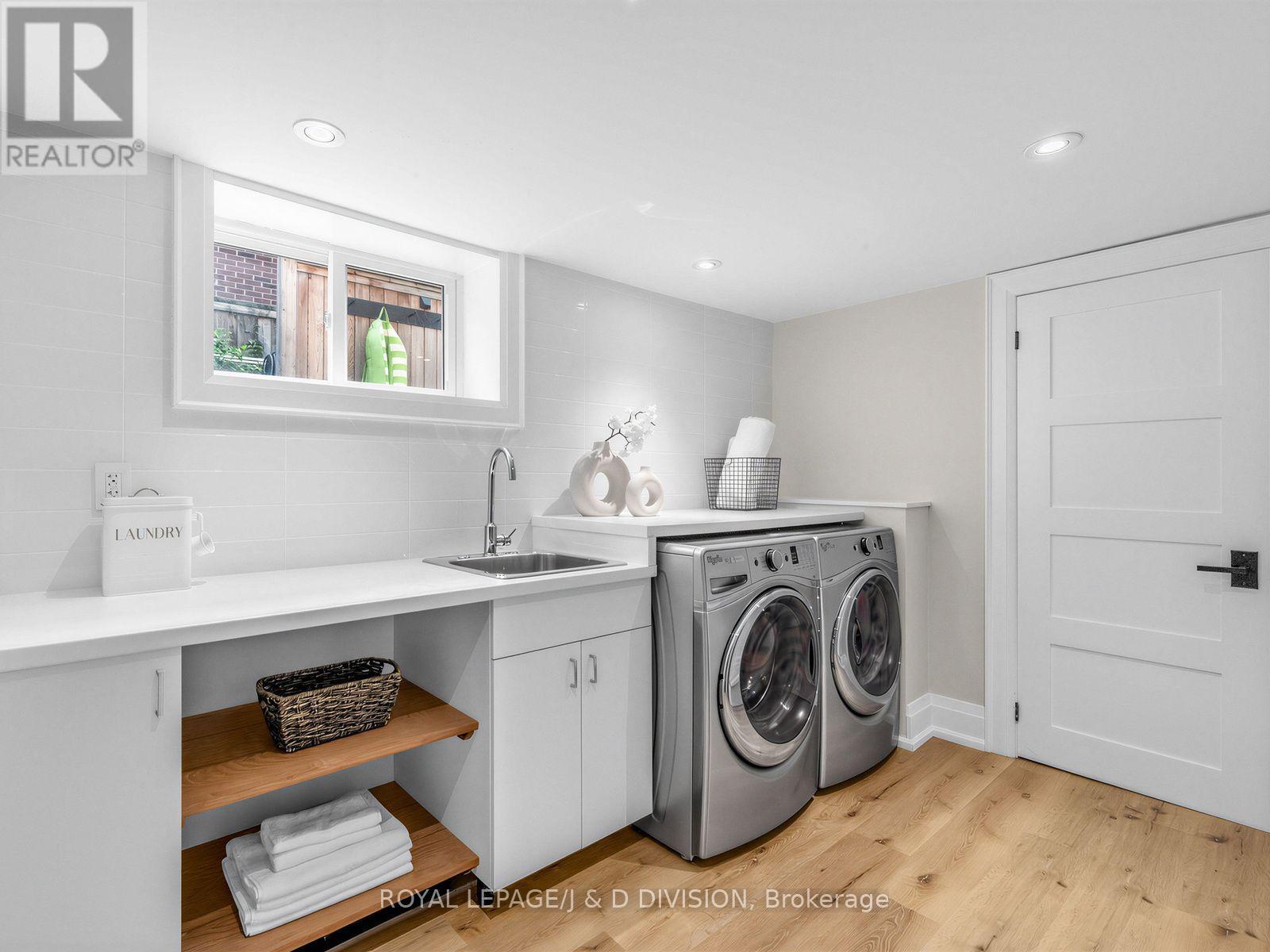 146 Glenvale Boulevard, Toronto, Ontario  M4G 2W3 - Photo 33 - C13564626