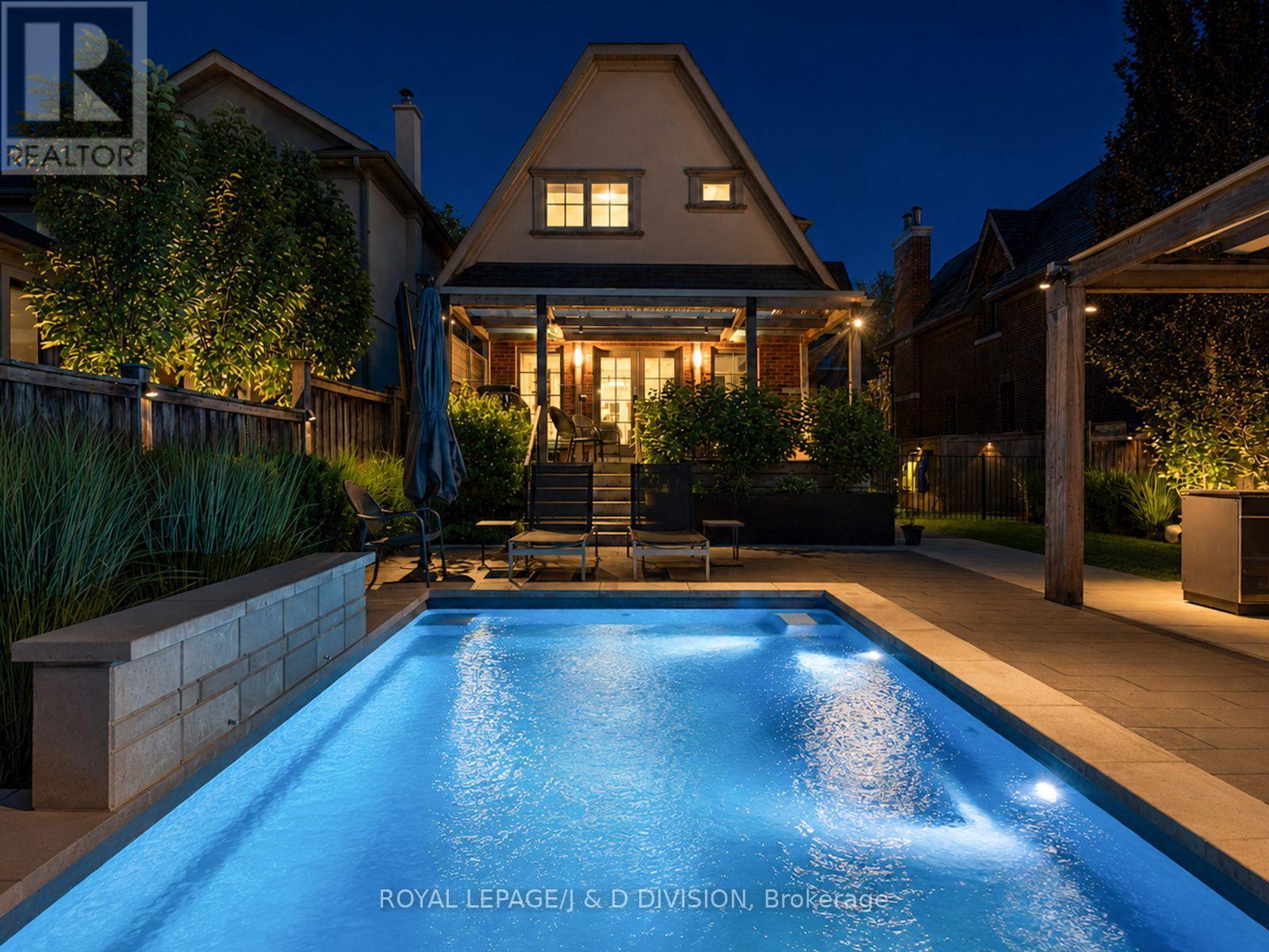146 Glenvale Boulevard, Toronto, Ontario  M4G 2W3 - Photo 43 - C13564626