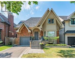 146 GLENVALE BOULEVARD, Toronto, Ontario