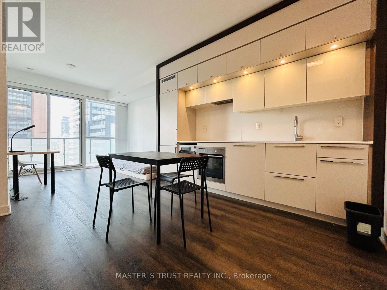 1708 - 15 Grenville Street, Toronto, Ontario  M4Y 1A1 - Photo 2 - C13564634