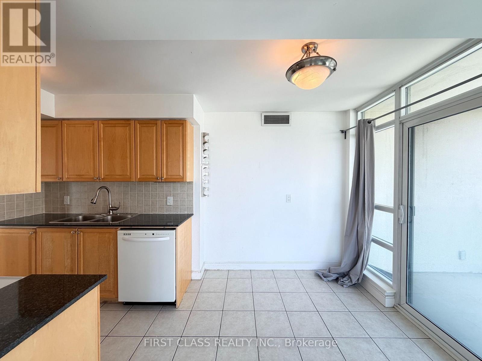 2325 - 238 Bonis Avenue, Toronto, Ontario  M1T 3W7 - Photo 9 - E13564622