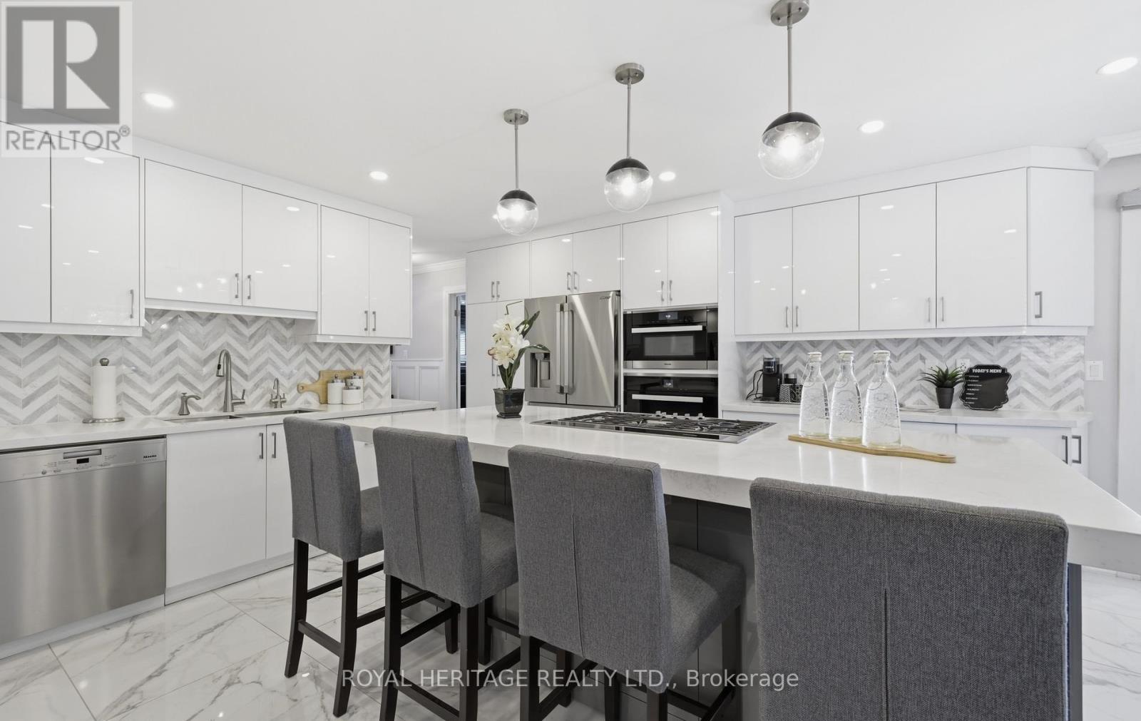 7 Kimbark Crescent, Markham, Ontario  L3R 8P7 - Photo 16 - N13564606