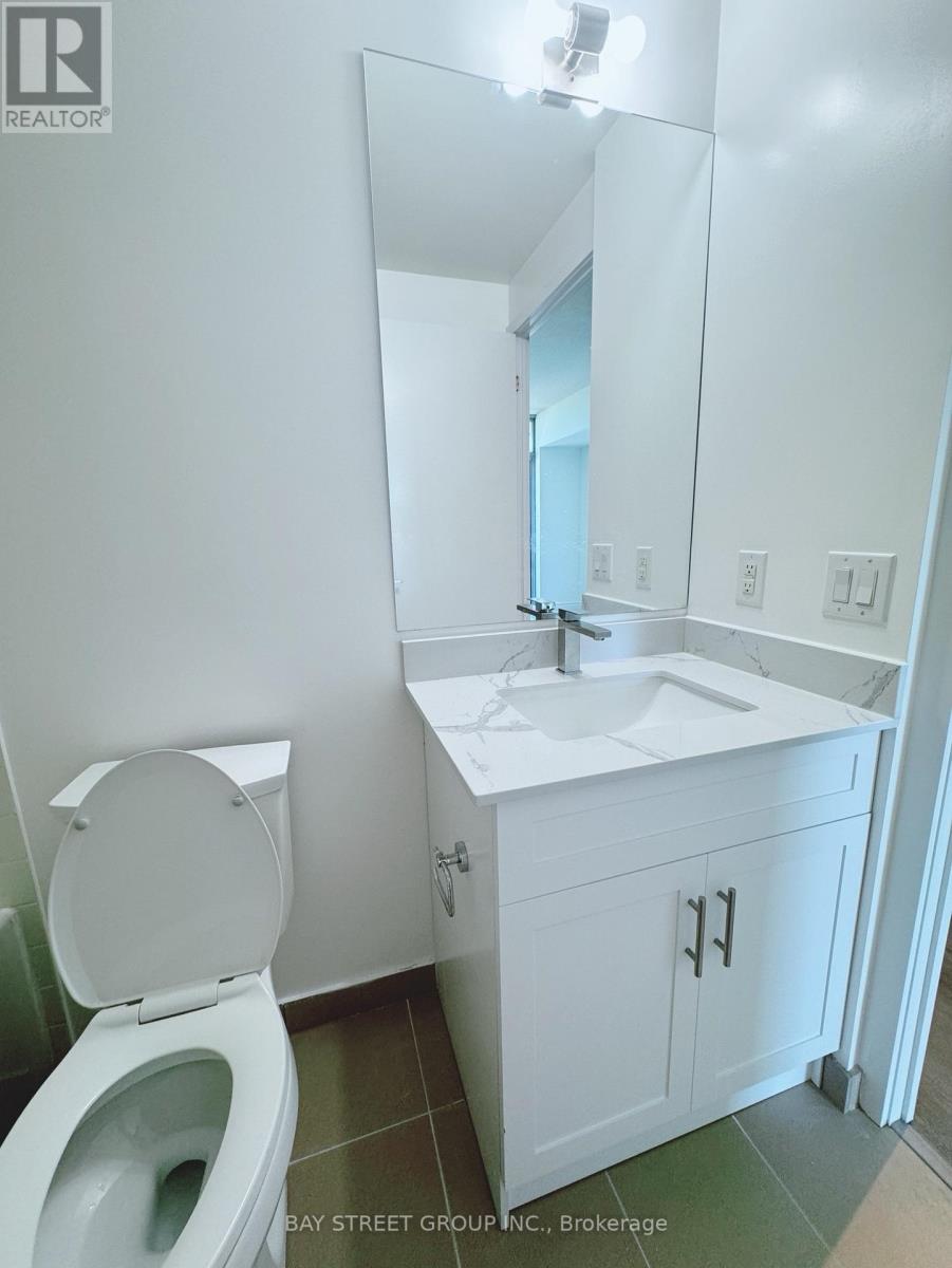 1008 - 105 The Queensway, Toronto, Ontario  M6S 2A2 - Photo 8 - W13564592