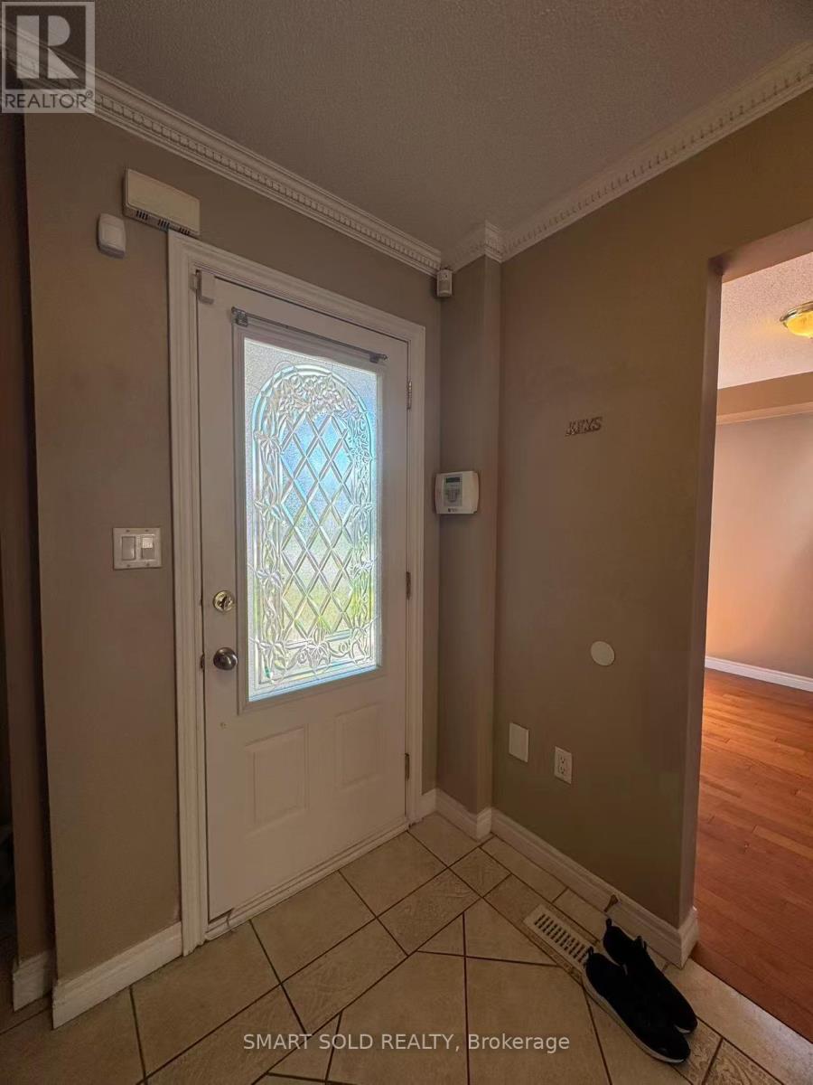 7267 Aldercrest Drive, Mississauga, Ontario  L5N 7N8 - Photo 5 - W13564640