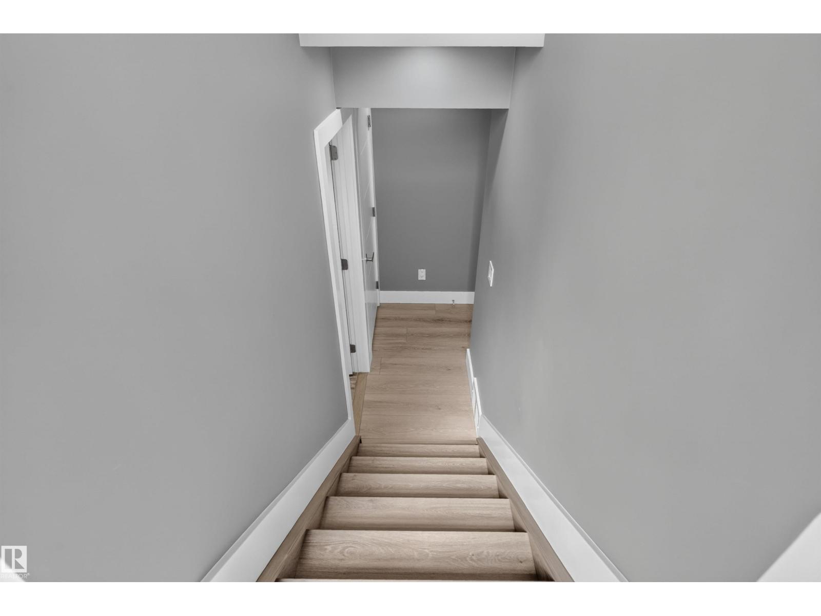 3911 67 St NW, Edmonton, Alberta  T6K 2N7 - Photo 45 - E4498819