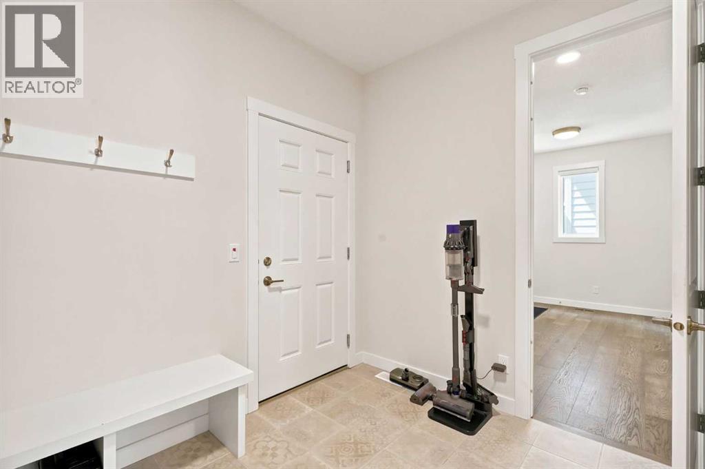 7164 11 Avenue SW, Calgary, Alberta  T3H 3V5 - Photo 45 - A2326324