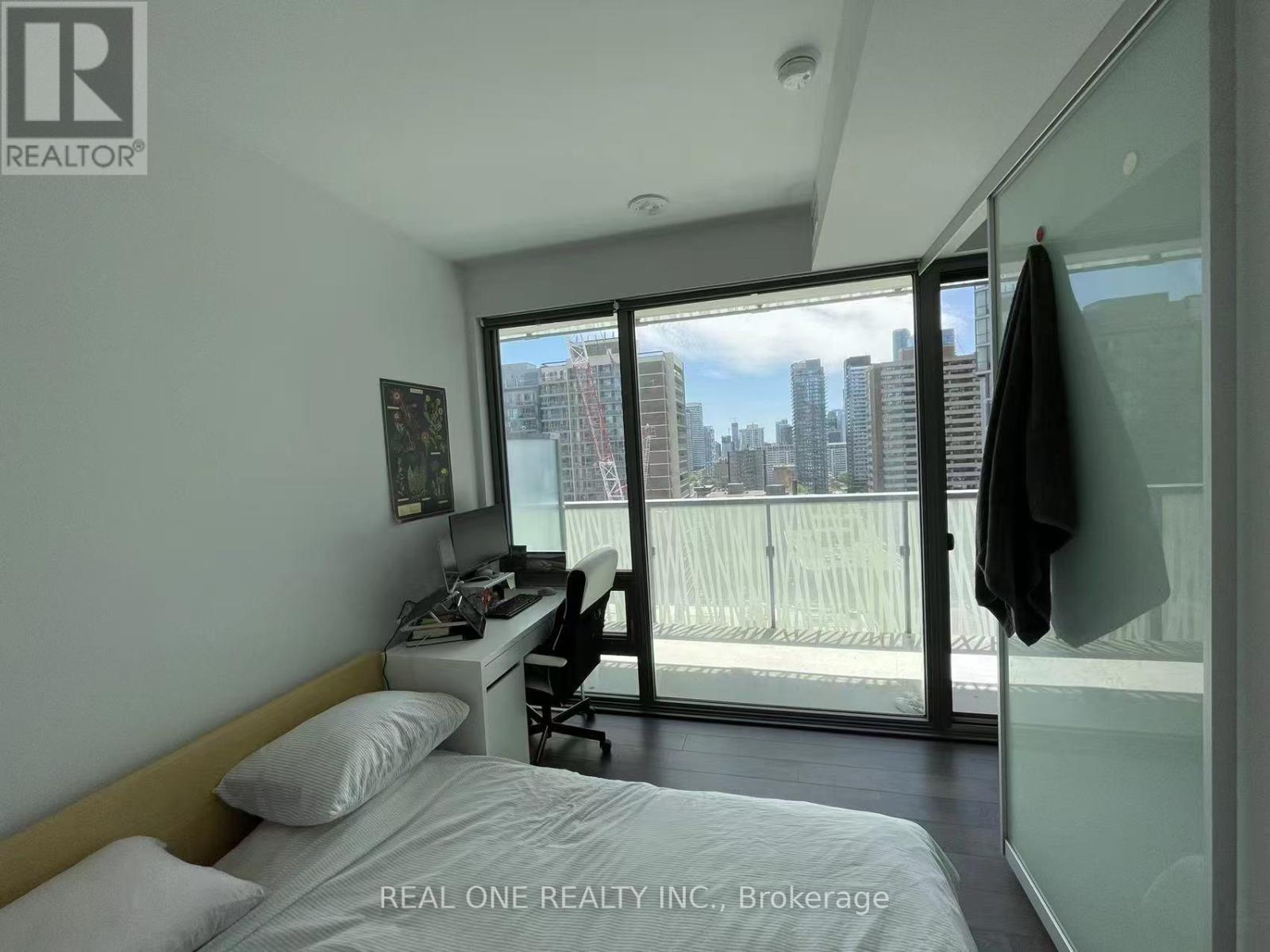1505 - 50 Charles Street E, Toronto, Ontario M4Y 0C3 - Photo 10 - C13564666