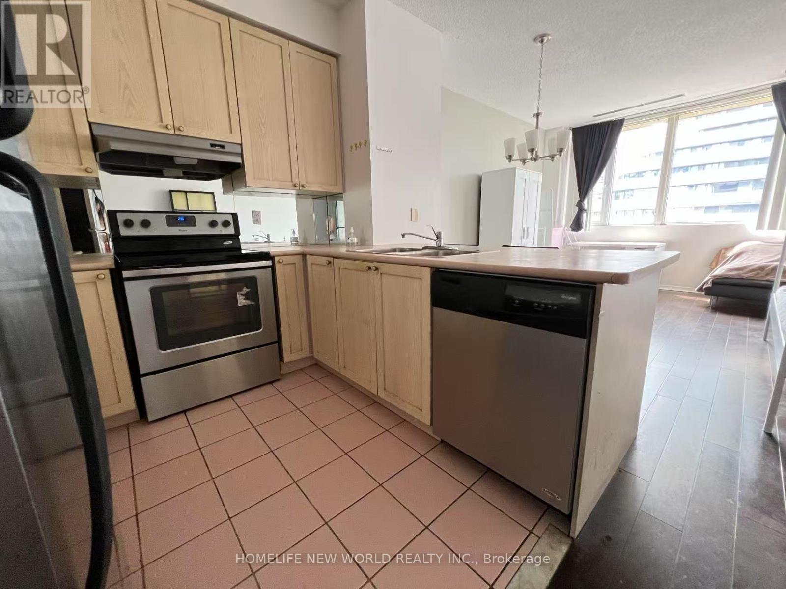 513 - 555 Yonge Street, Toronto, Ontario M4Y 3A6 - Photo 16 - C13564668