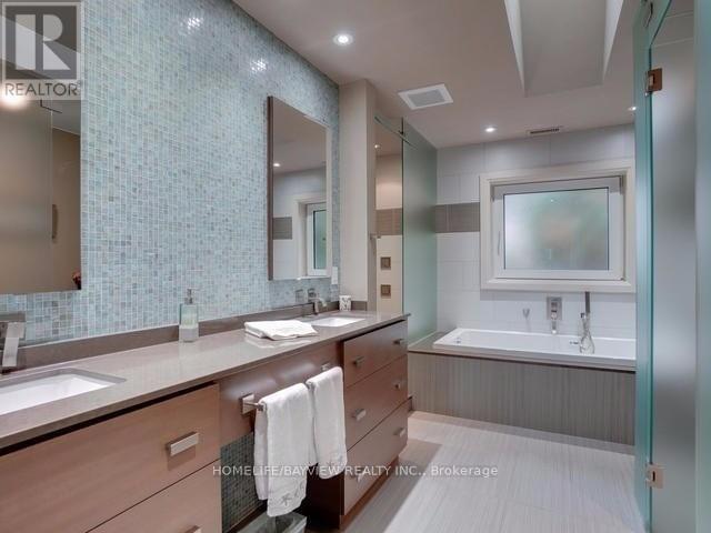 45 Aldershot Crescent, Toronto, Ontario M2P 1L7 - Photo 11 - C13564670