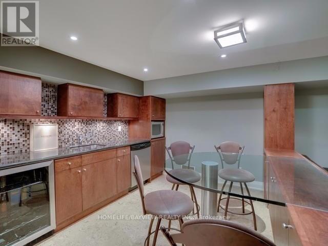 45 Aldershot Crescent, Toronto, Ontario M2P 1L7 - Photo 15 - C13564670
