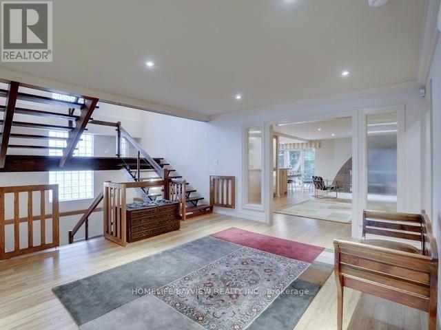 45 Aldershot Crescent, Toronto, Ontario M2P 1L7 - Photo 2 - C13564670