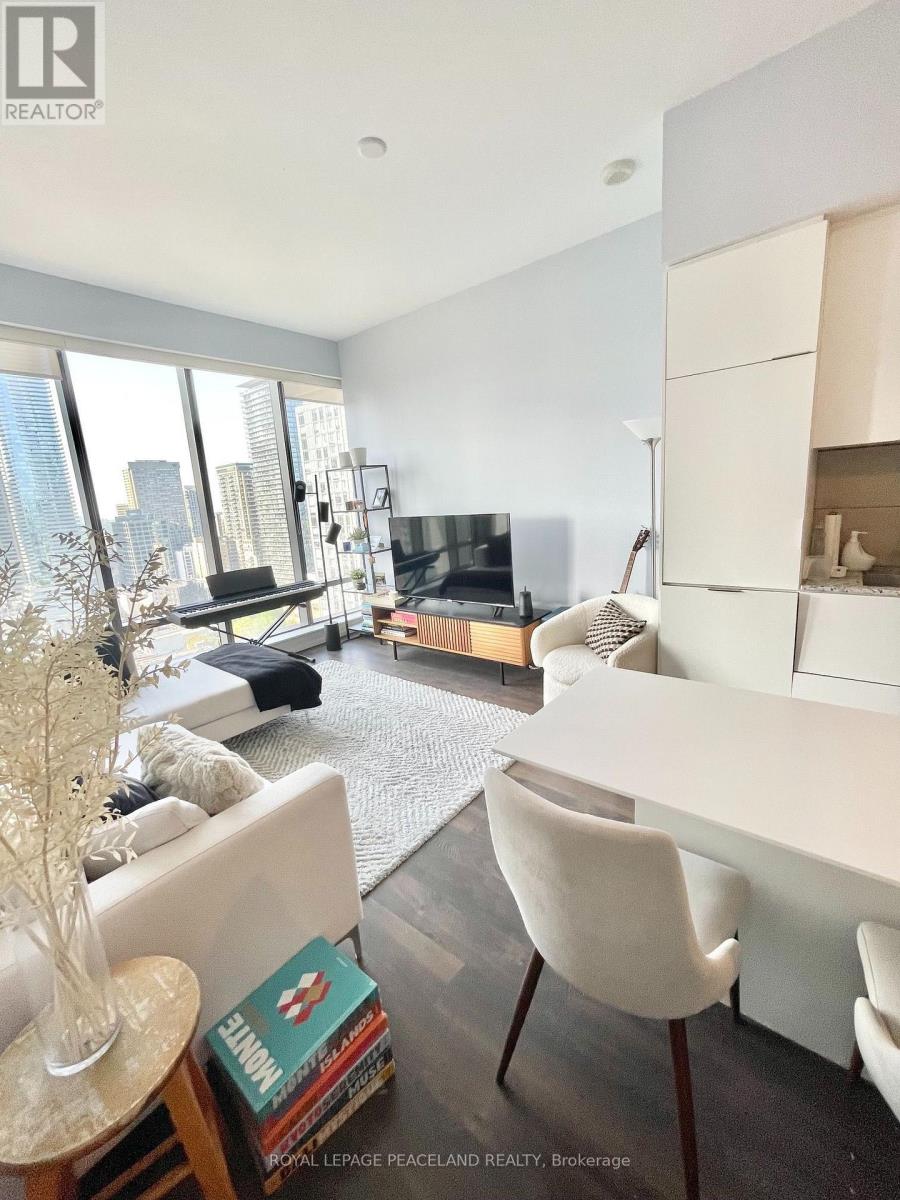 2409 - 5 St Joseph Street, Toronto, Ontario  M4Y 0B6 - Photo 4 - C13564682