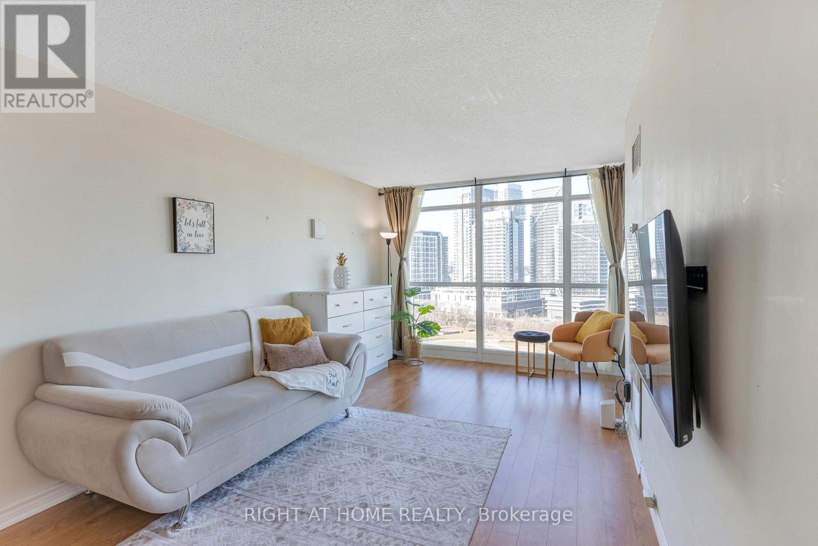 1807 - 231 FORT YORK BOULEVARD, Toronto, Ontario