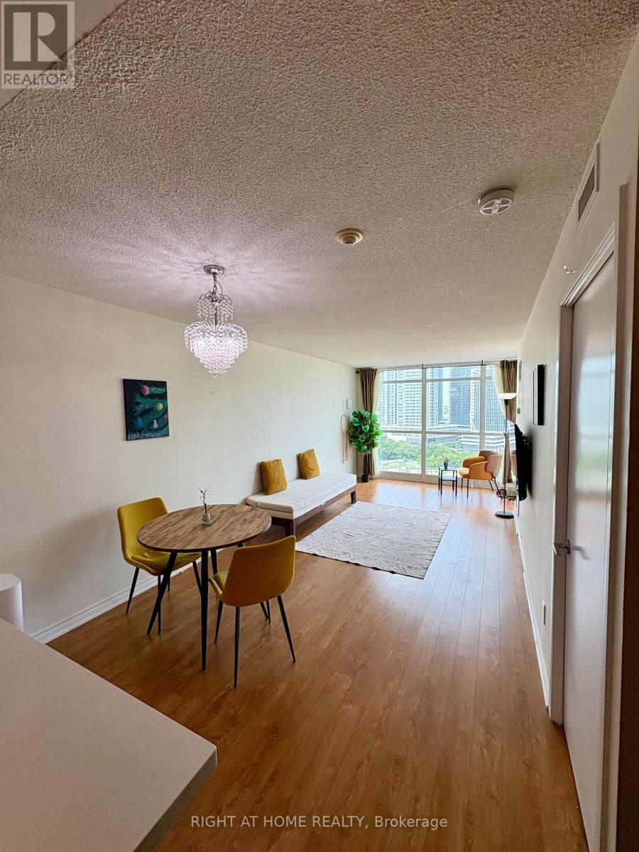 1807 - 231 Fort York Boulevard, Toronto, Ontario  M5V 1B2 - Photo 10 - C13564710