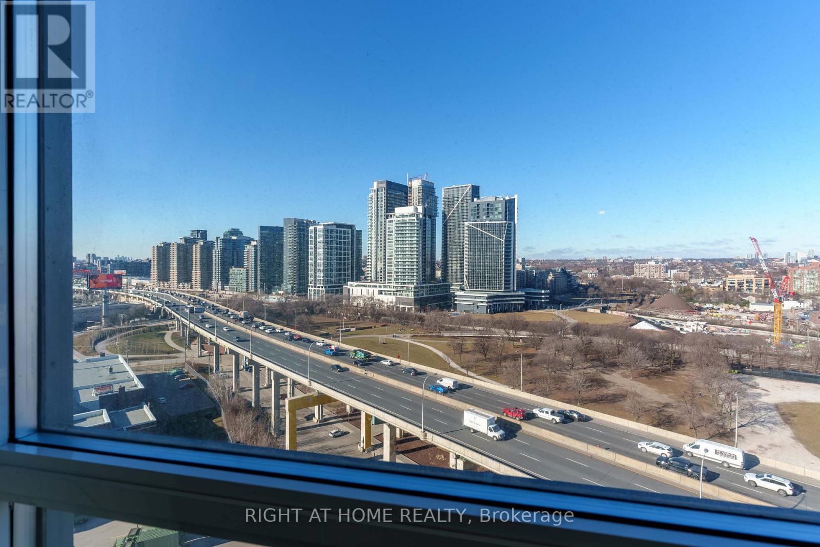 1807 - 231 Fort York Boulevard, Toronto, Ontario  M5V 1B2 - Photo 18 - C13564710