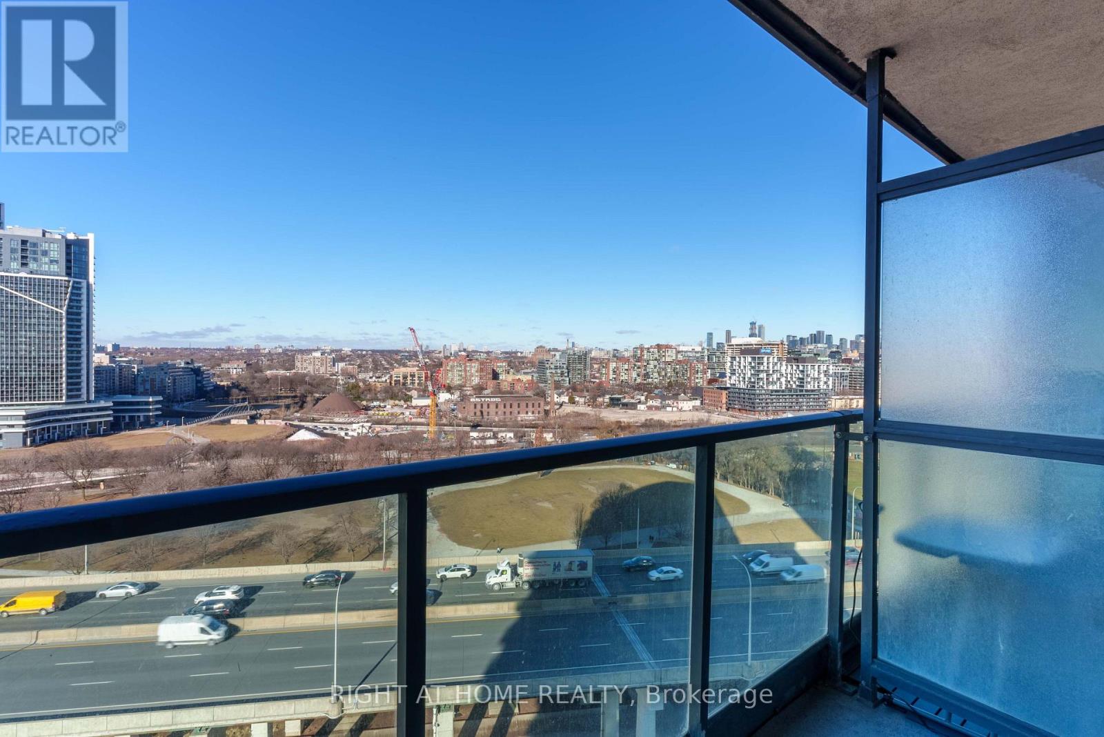 1807 - 231 Fort York Boulevard, Toronto, Ontario  M5V 1B2 - Photo 25 - C13564710