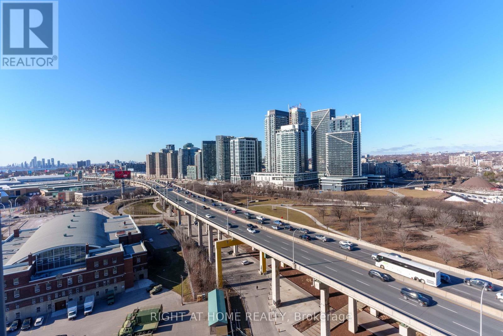 1807 - 231 Fort York Boulevard, Toronto, Ontario  M5V 1B2 - Photo 27 - C13564710