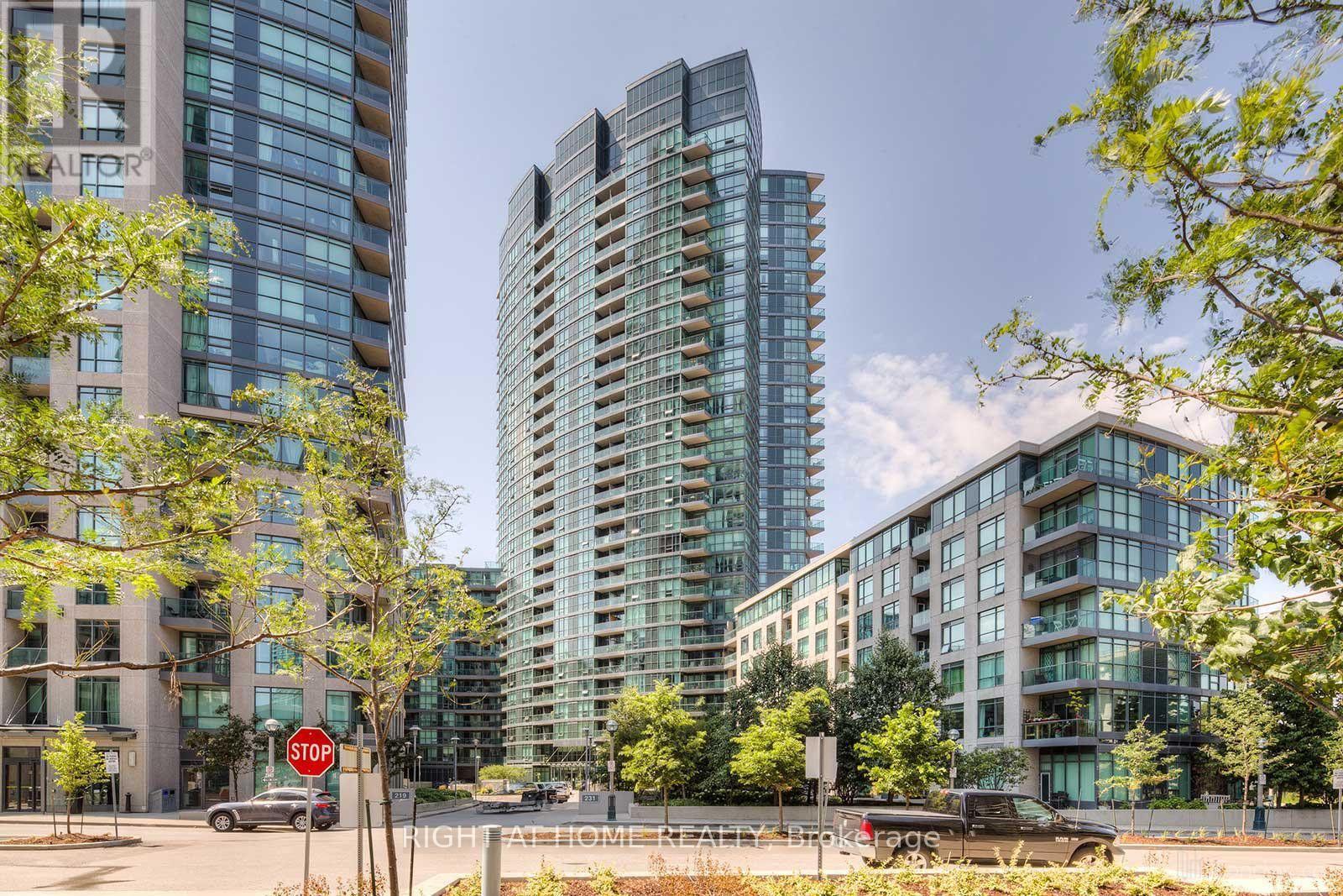 1807 - 231 Fort York Boulevard, Toronto, Ontario  M5V 1B2 - Photo 3 - C13564710