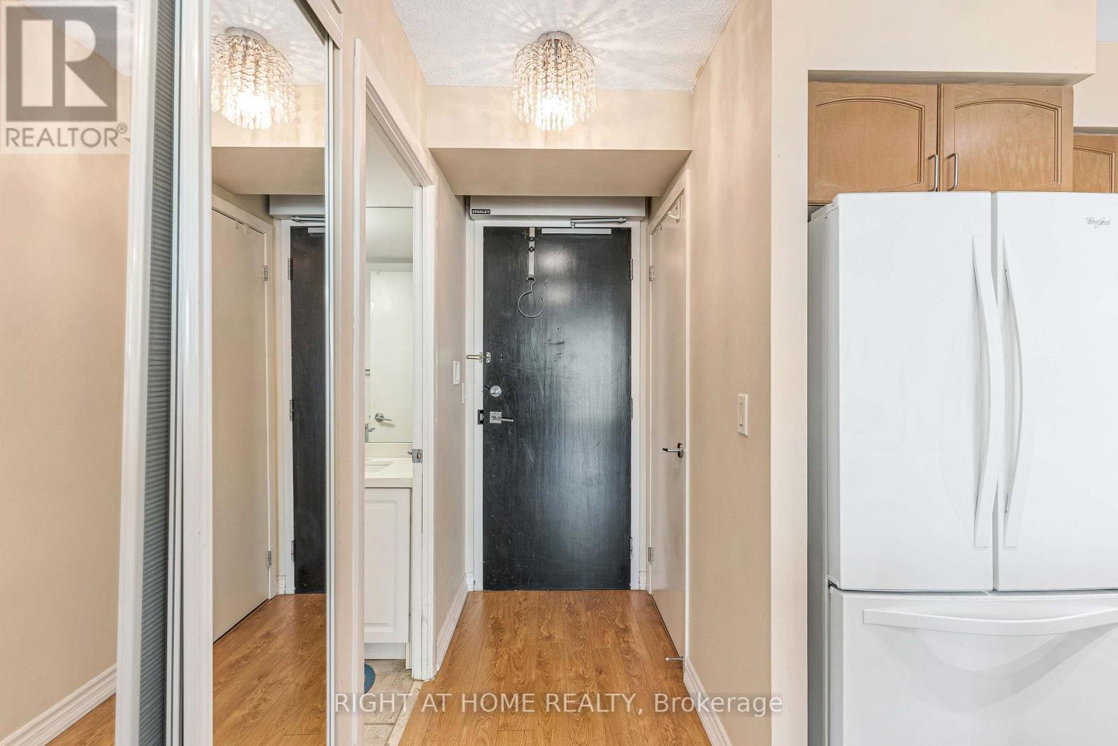 1807 - 231 Fort York Boulevard, Toronto, Ontario  M5V 1B2 - Photo 8 - C13564710