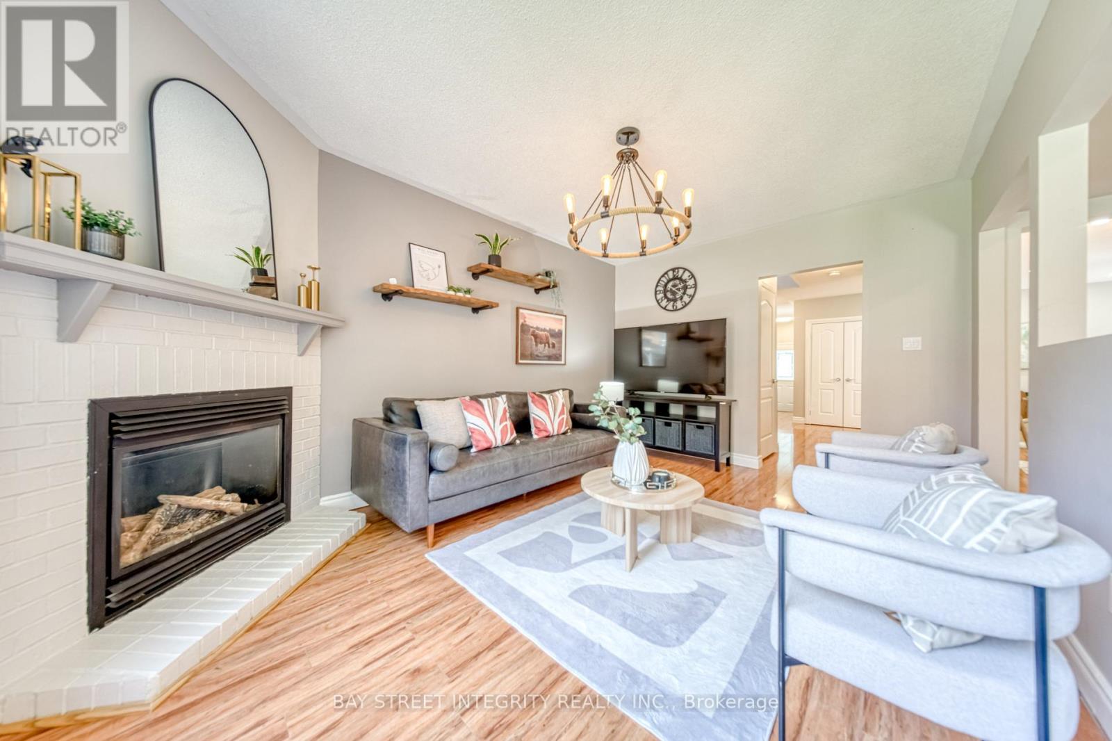 129 Fadine Road, Newmarket, Ontario L3X 2P2 - Photo 11 - N13564672