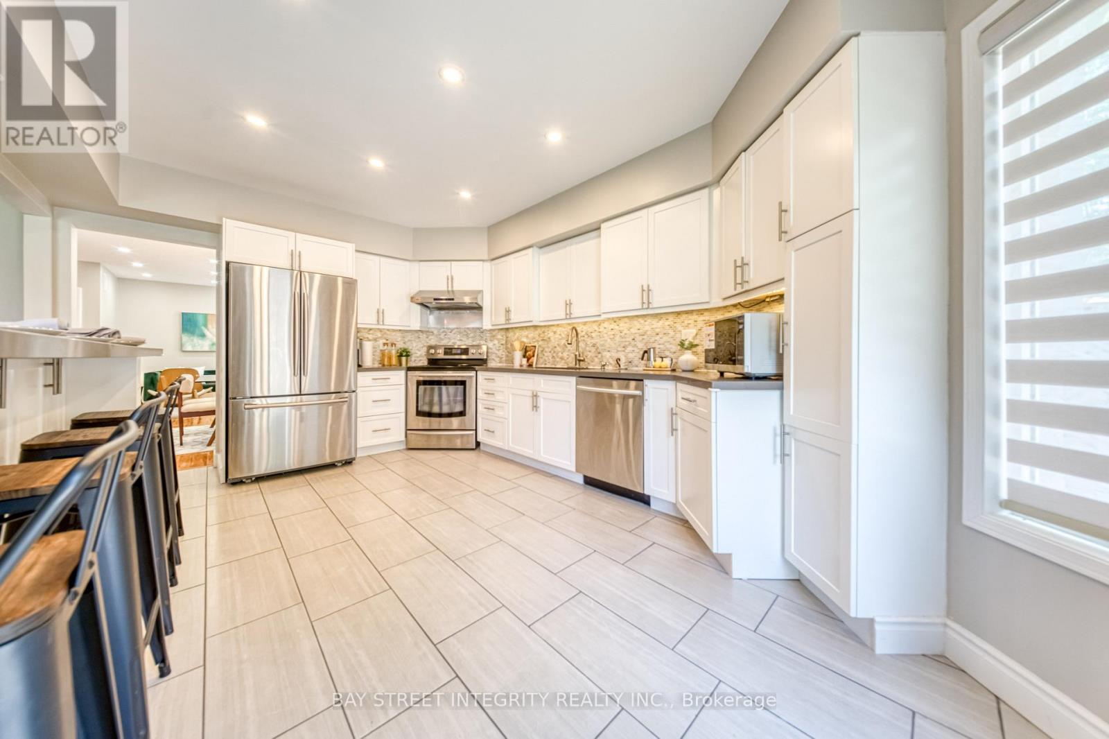 129 Fadine Road, Newmarket, Ontario L3X 2P2 - Photo 16 - N13564672