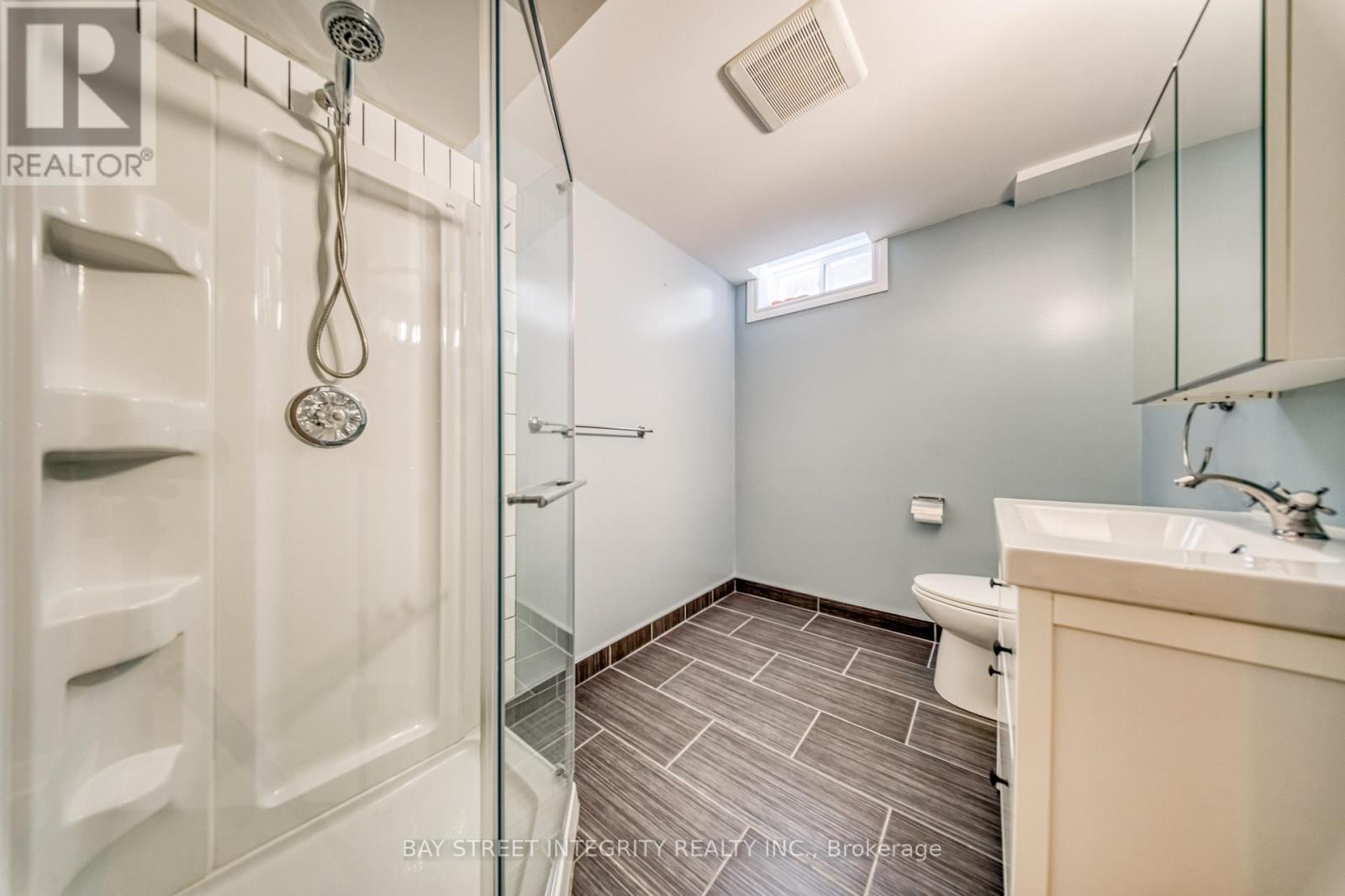 129 Fadine Road, Newmarket, Ontario L3X 2P2 - Photo 31 - N13564672