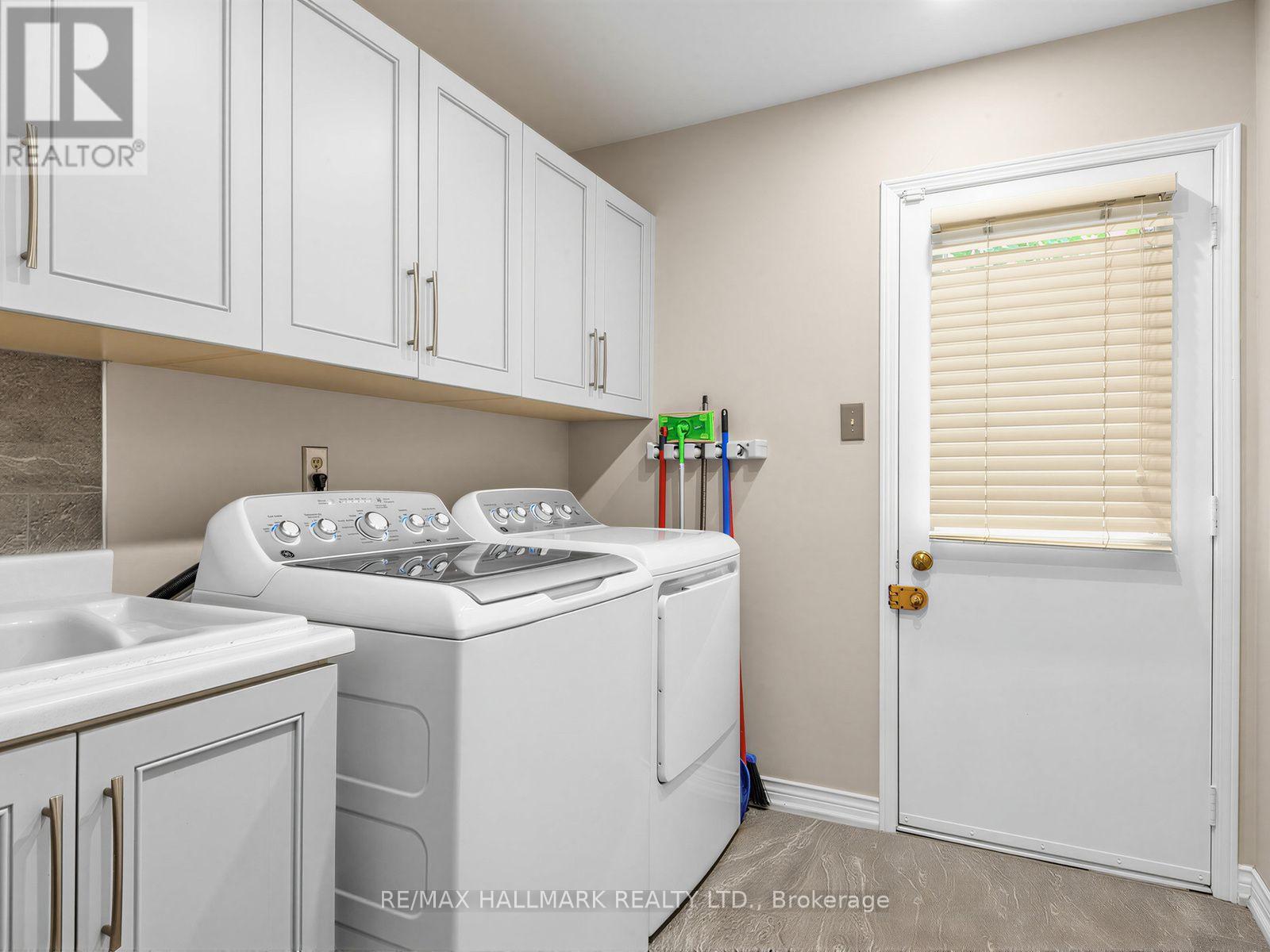 185 Aurora Heights Drive, Aurora, Ontario  L4G 2X1 - Photo 20 - N13564678