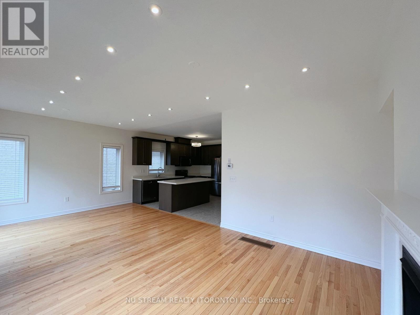 37 Kavanagh Avenue, East Gwillimbury, Ontario  L9N 0P6 - Photo 13 - N13564692
