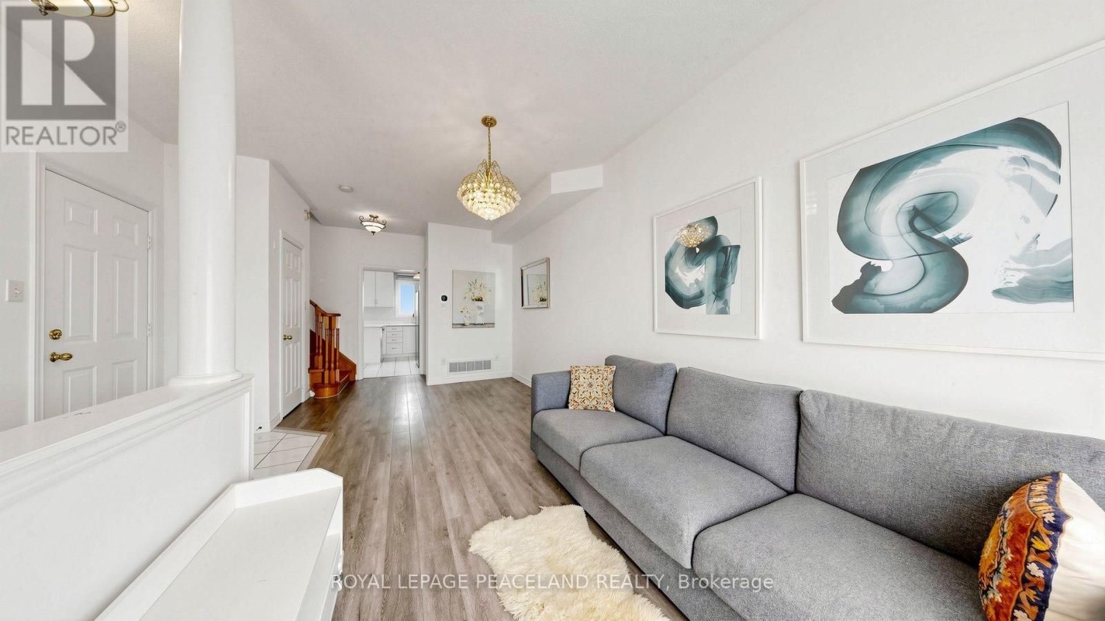 246 Farmstead Road, Richmond Hill, Ontario L4S 2J8 - Photo 7 - N13564700