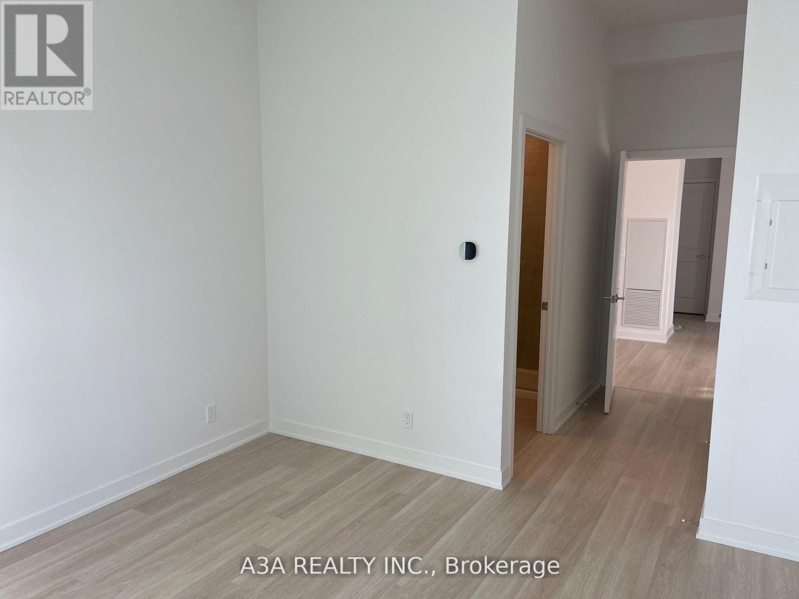 PH-02 - 50 UPPER MALL WAY - Photo 33