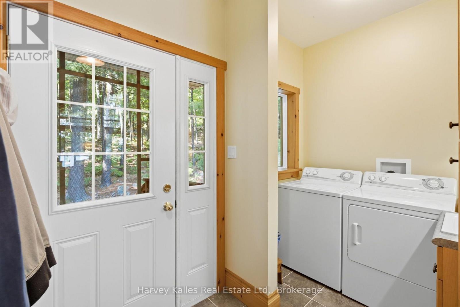 37-M81 Pine Island, Muskoka Lakes, Ontario  P0B 1E0 - Photo 30 - X13564852