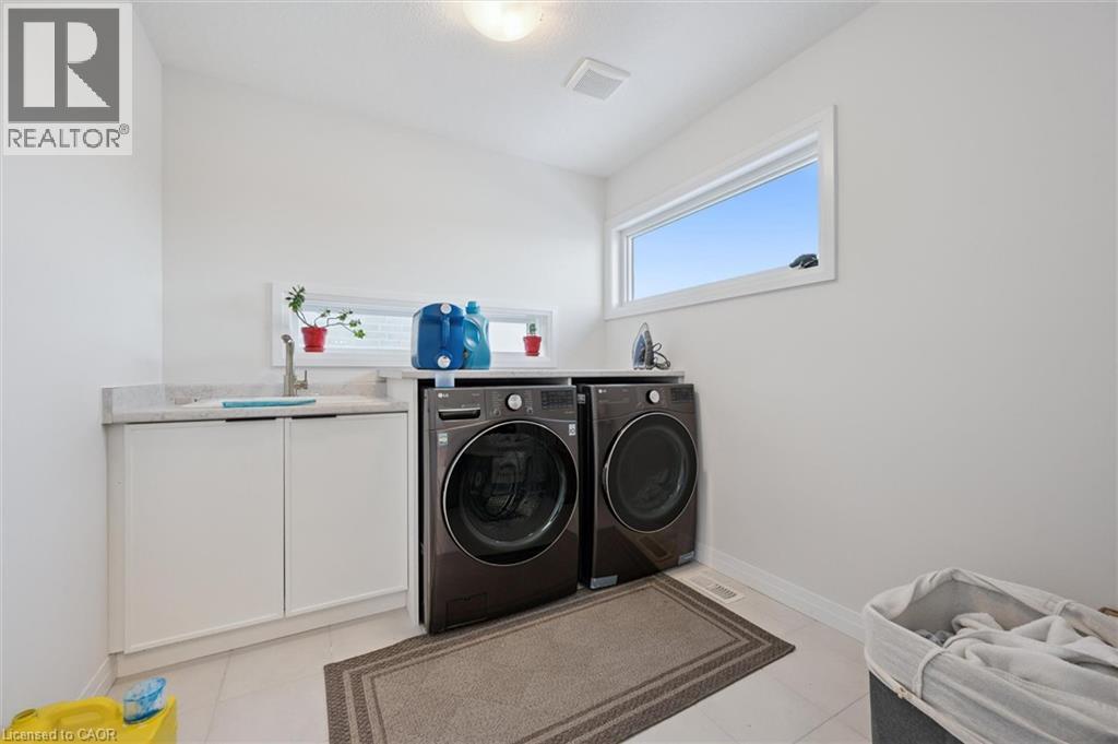 972 Stonecliffe Walk Unit# 18, Kitchener, Ontario N2P 0K5 - Photo 32 - 40848074
