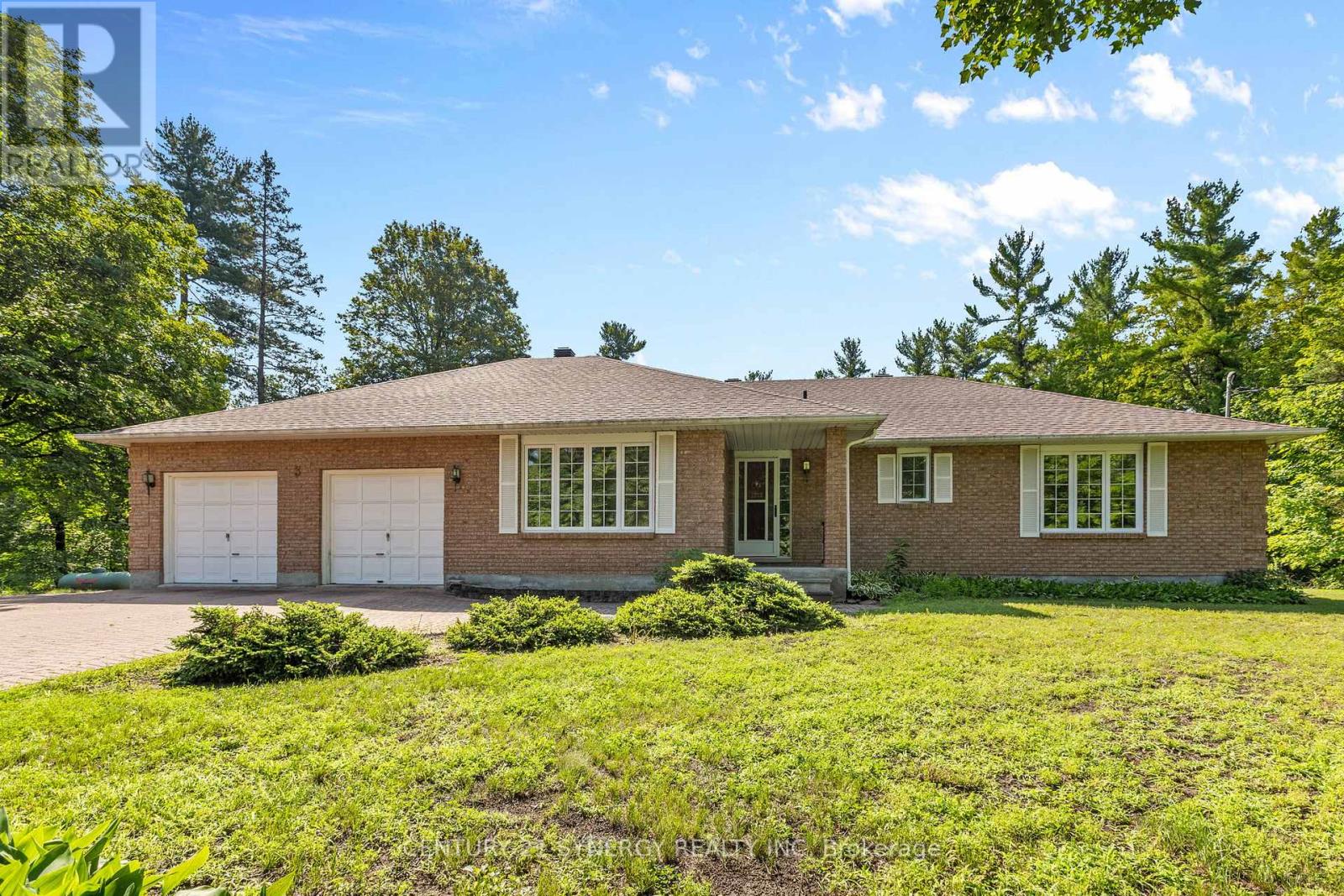 3 CARLISLE CIRCLE, Ottawa
