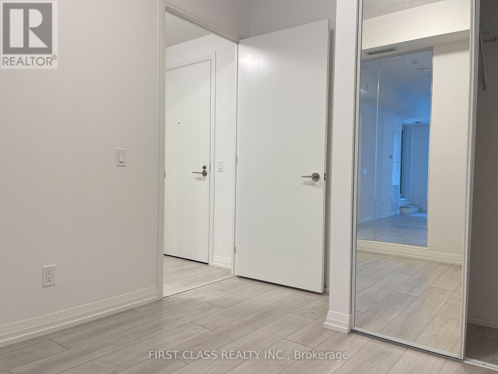 520 - 400 King Street W, Toronto, Ontario  M5V 0X8 - Photo 5 - C13564740