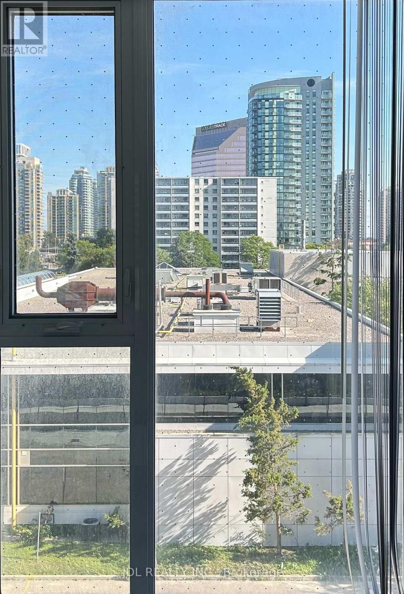 #321 Two Bedrooms - 5858 Yonge St Street, Toronto, Ontario  M2M 0C6 - Photo 18 - C13564756