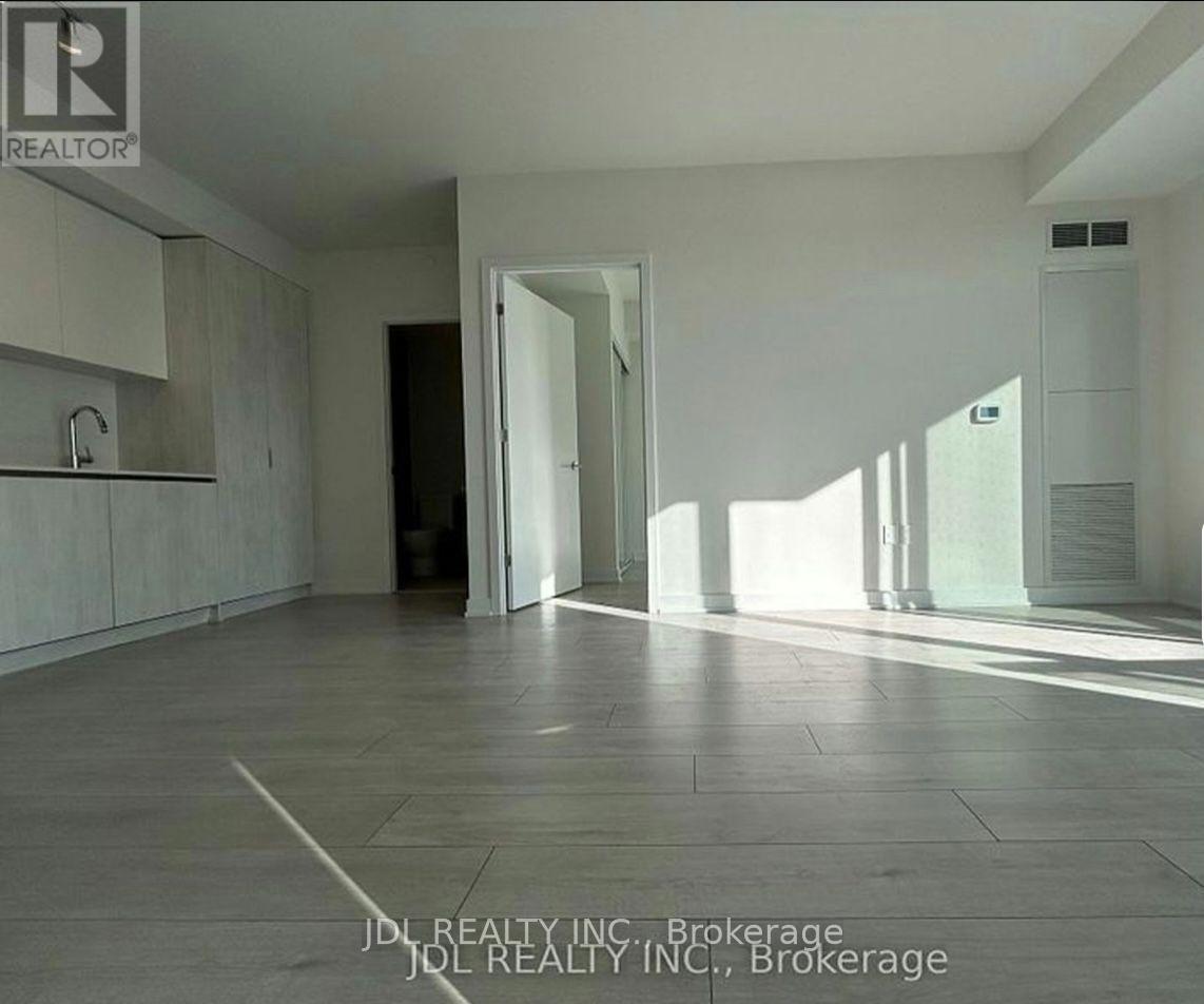 #321 Two Bedrooms - 5858 Yonge St Street, Toronto, Ontario  M2M 0C6 - Photo 5 - C13564756
