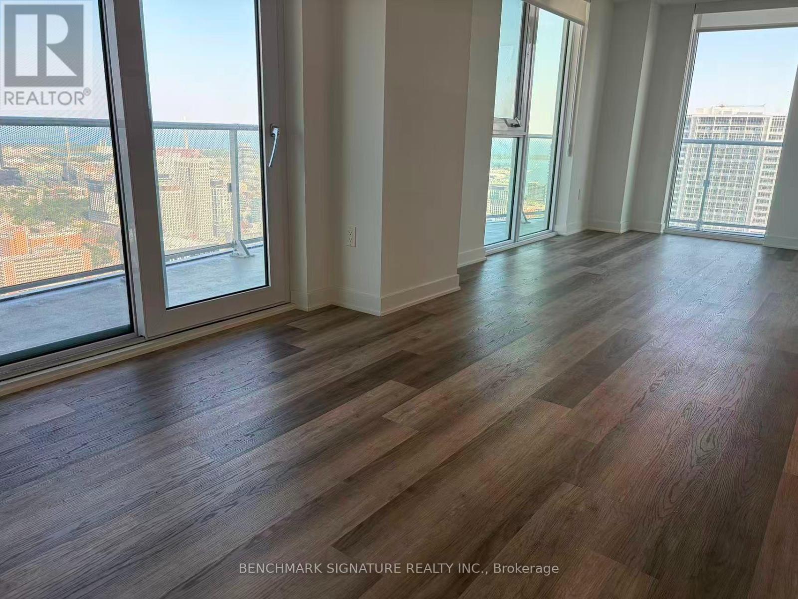 5007 - 100 Dalhousie Street, Toronto, Ontario  M5B 0C7 - Photo 2 - C13564762