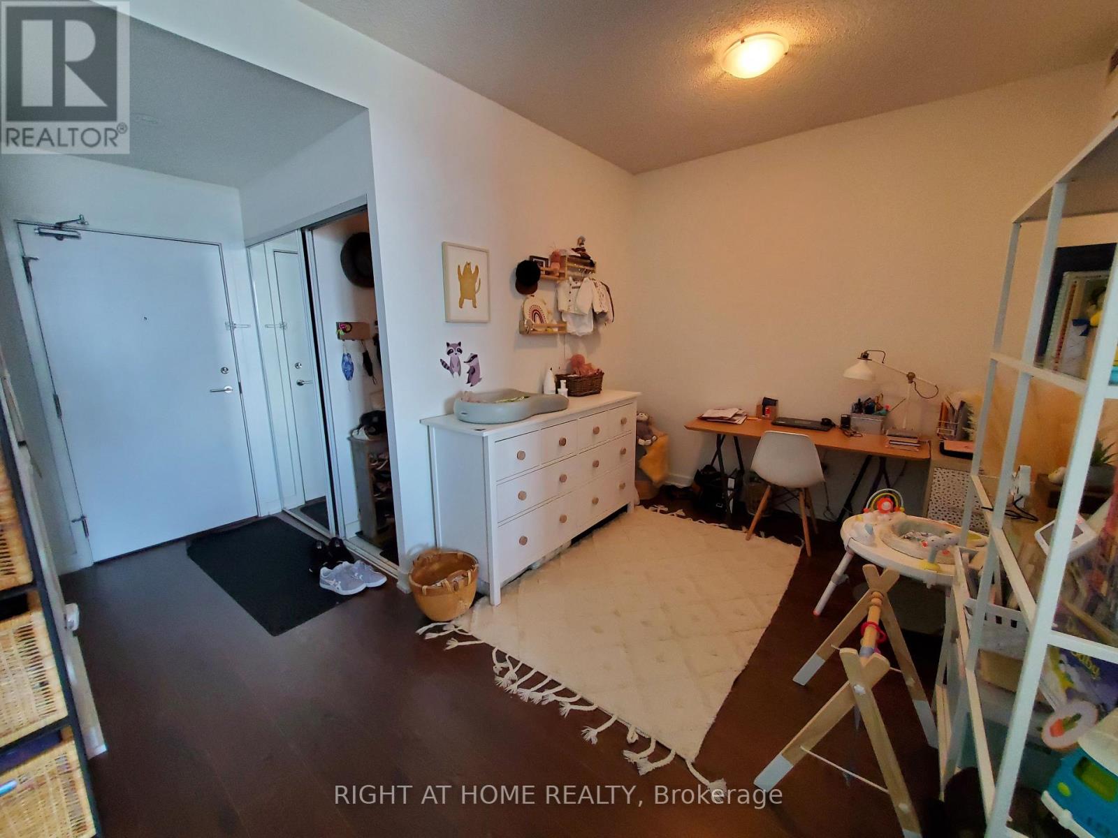 2211 - 121 Mcmahon Drive, Toronto, Ontario  M2K 0C1 - Photo 5 - C13564774