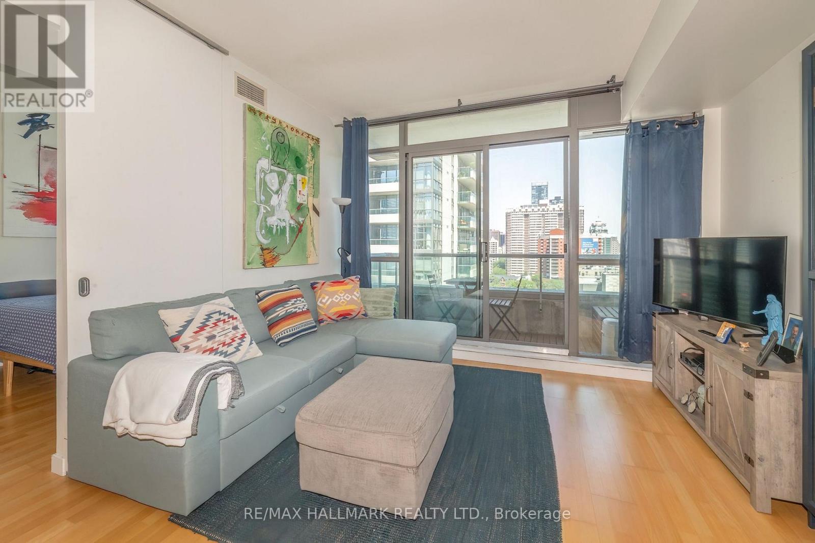 1506 - 281 Mutual Street, Toronto, Ontario  M4Y 3C4 - Photo 4 - C13564810