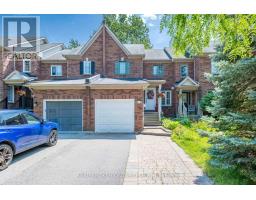 22 OCTOBER LANE, Aurora, Ontario