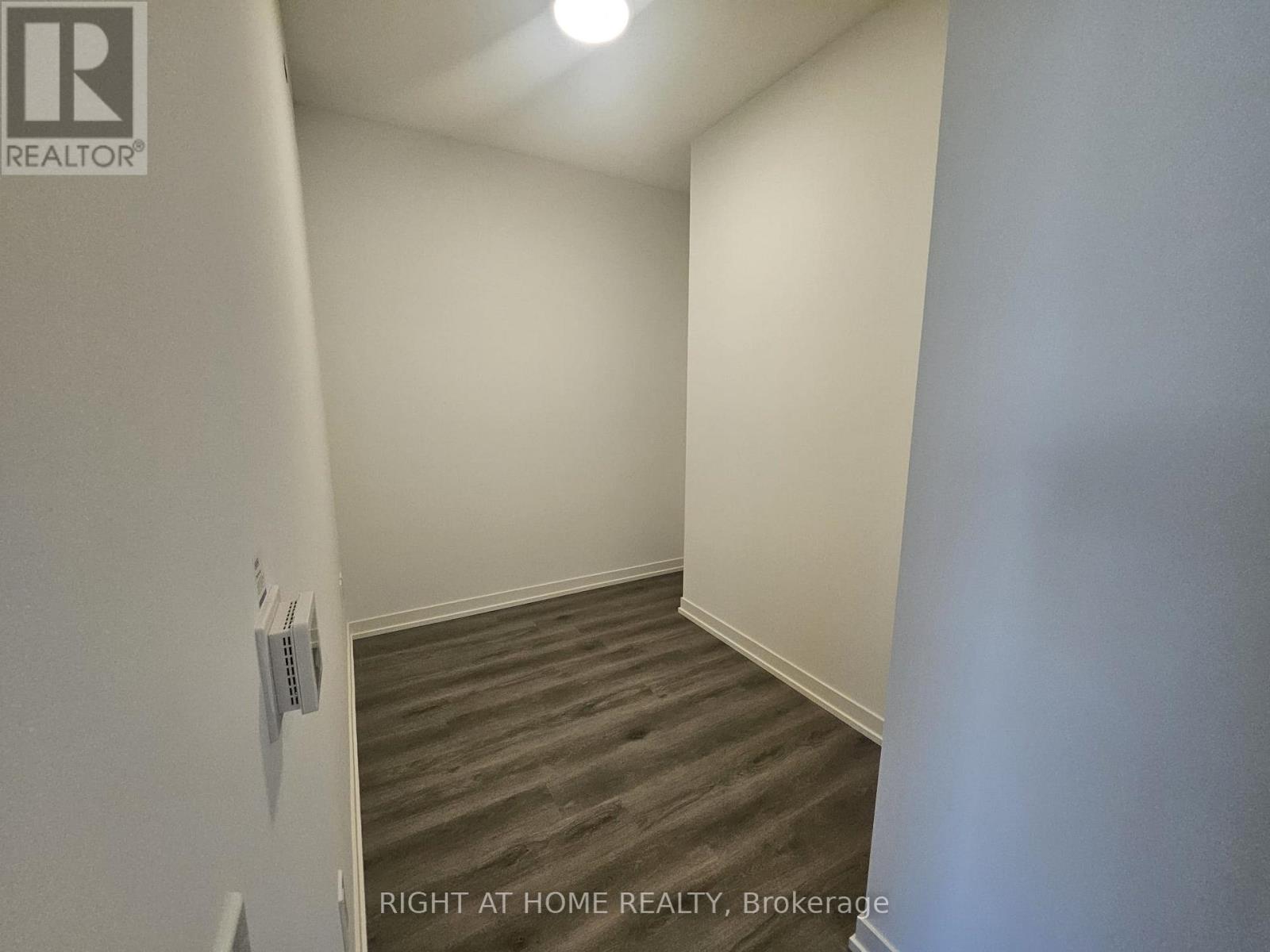 316 - 28 Interchange Way, Vaughan, Ontario  L4K 0P8 - Photo 11 - N13564802