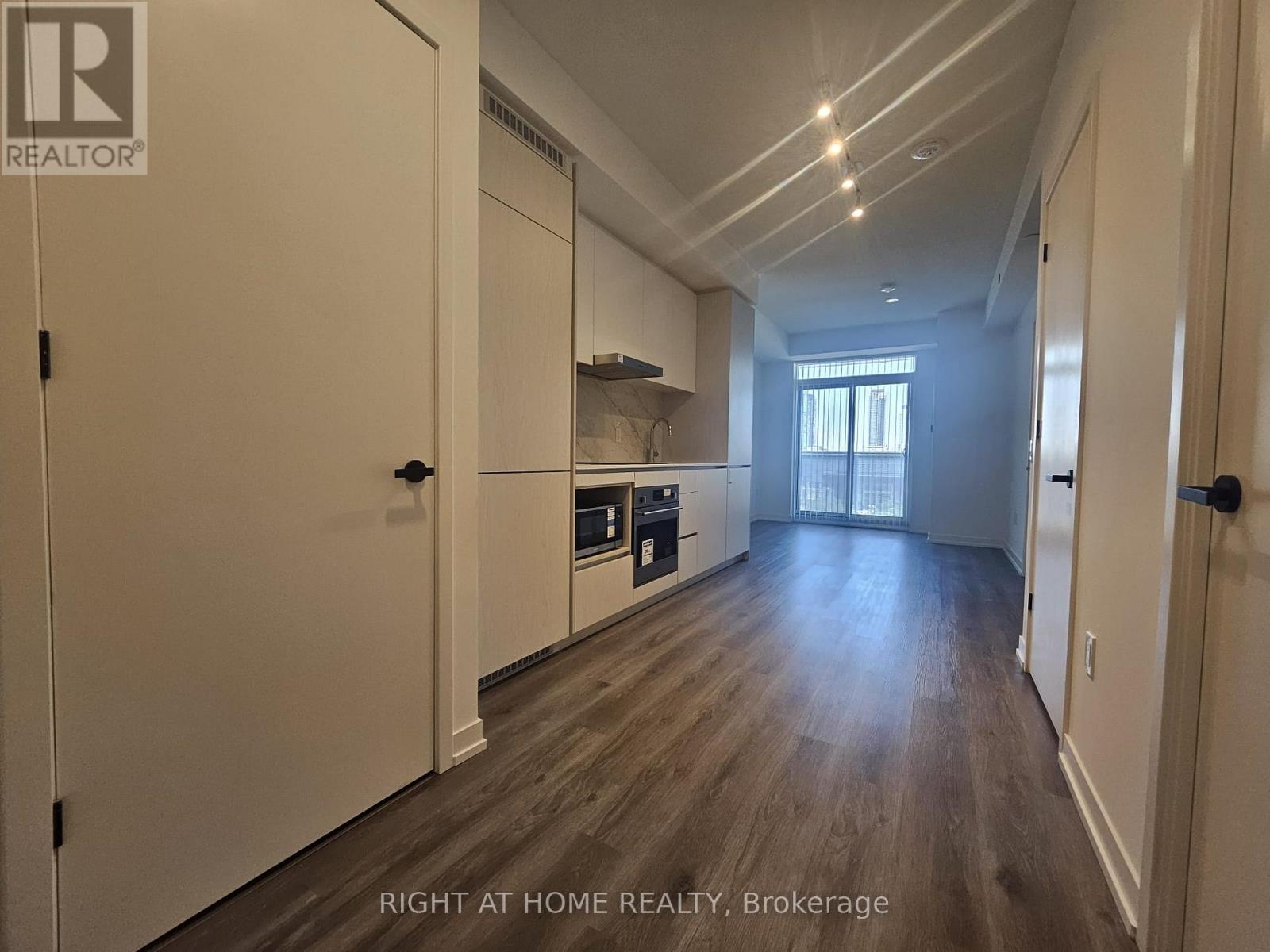316 - 28 Interchange Way, Vaughan, Ontario  L4K 0P8 - Photo 13 - N13564802