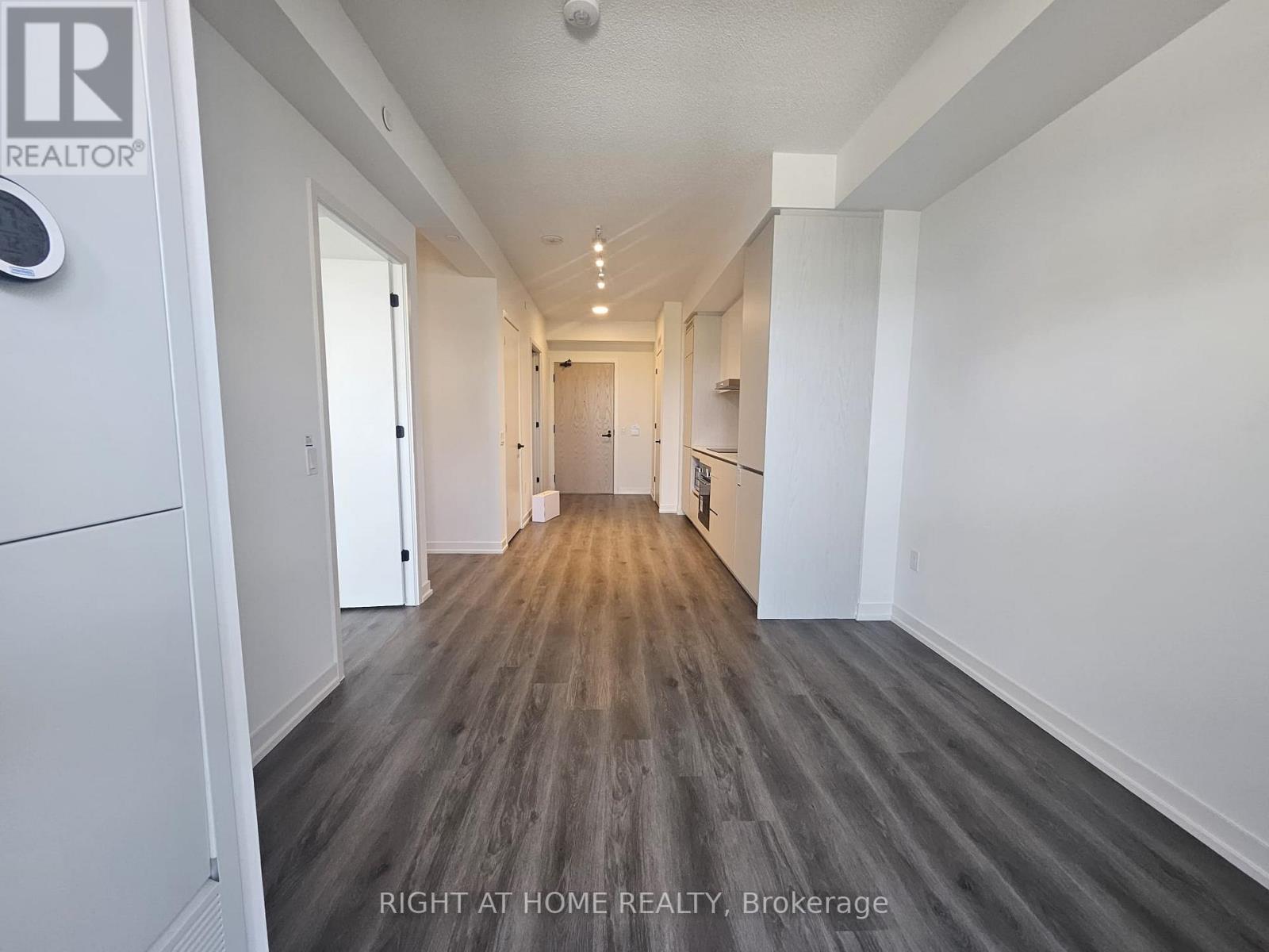 316 - 28 Interchange Way, Vaughan, Ontario  L4K 0P8 - Photo 6 - N13564802