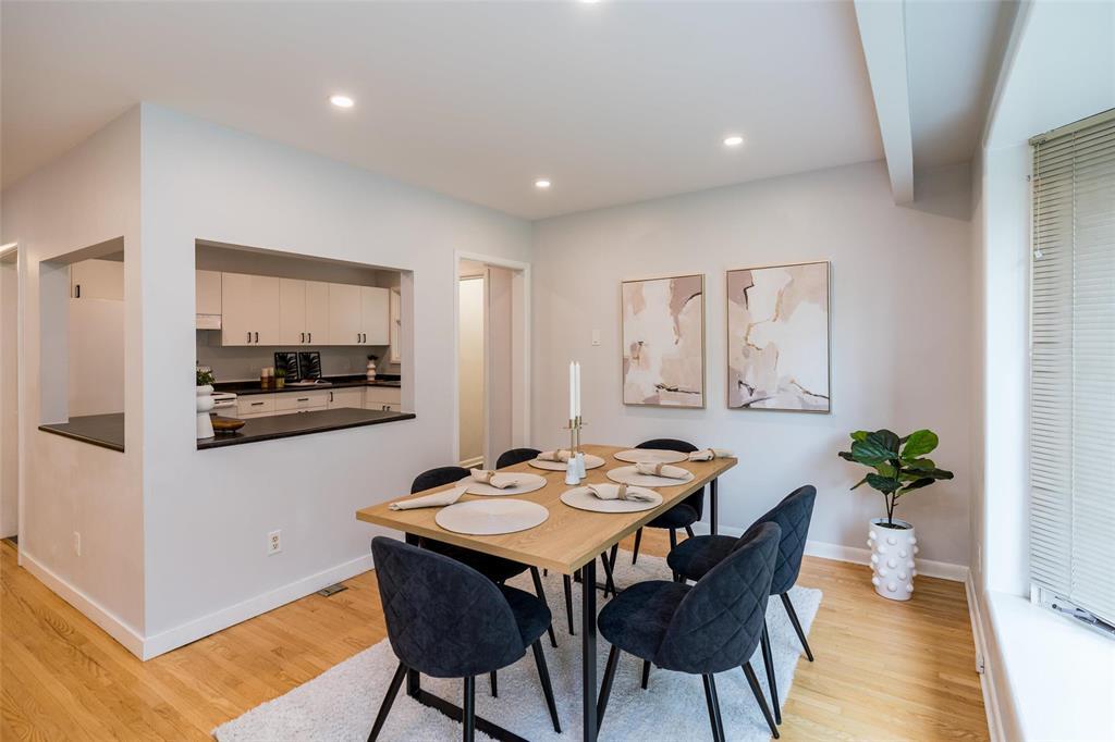 43 Triton Bay, Winnipeg, Manitoba R2M 2E8 - Photo 2 - 202616592
