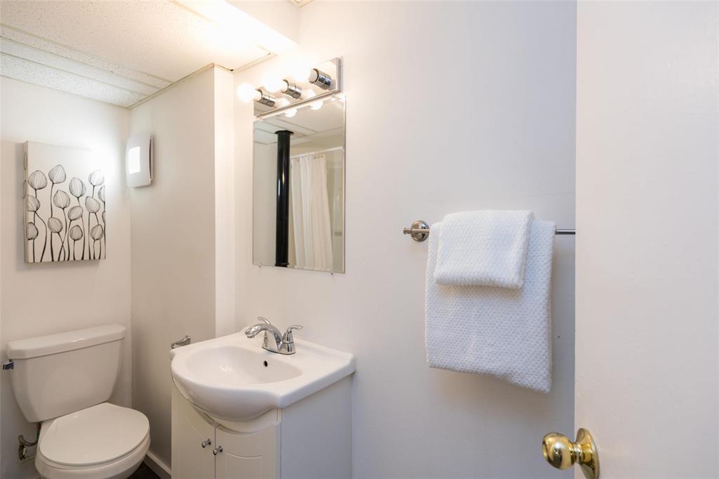 43 Triton Bay, Winnipeg, Manitoba R2M 2E8 - Photo 35 - 202616592